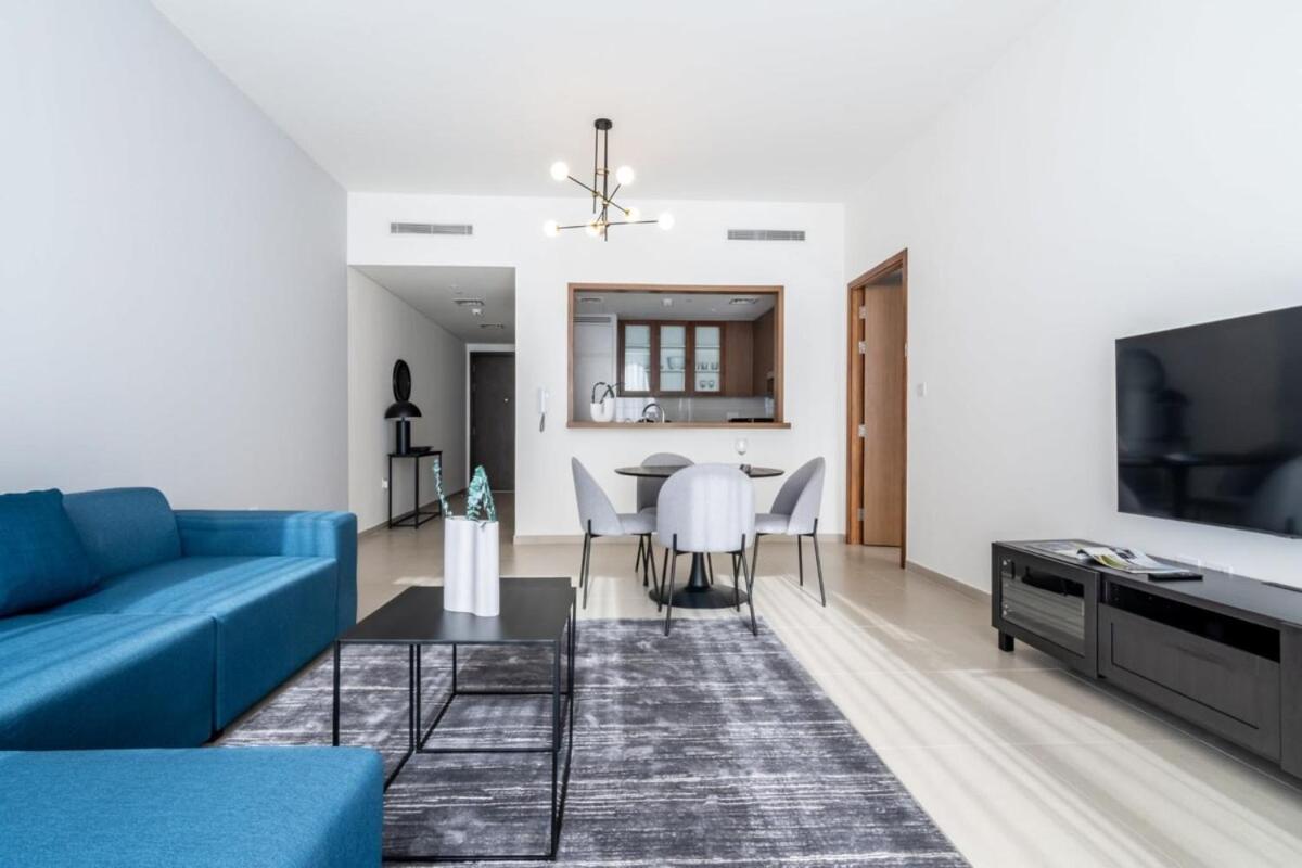 Silkhaus modish 1BDR in Downtown heart BLVD Heights