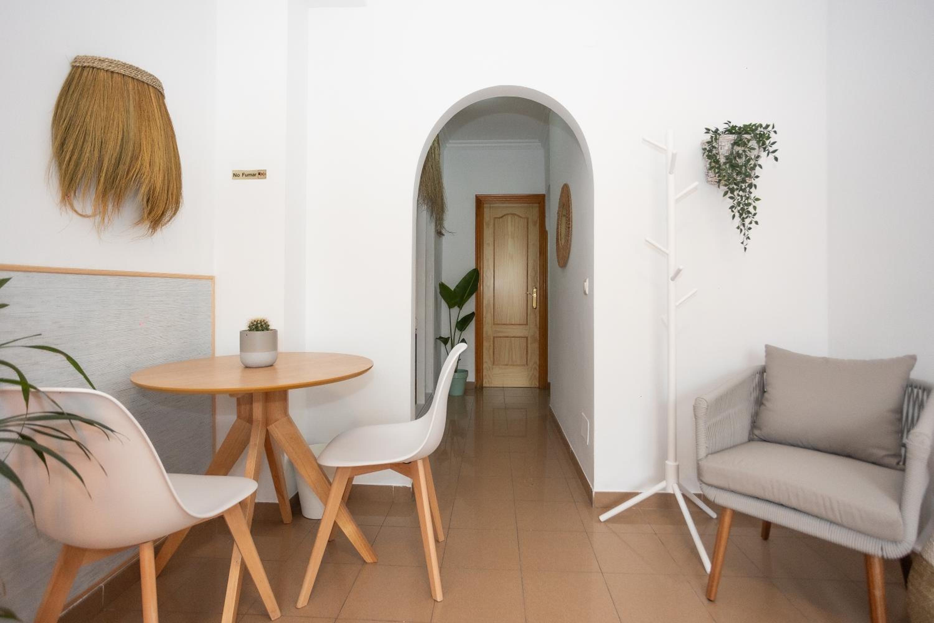 Naim Guest House Nerja