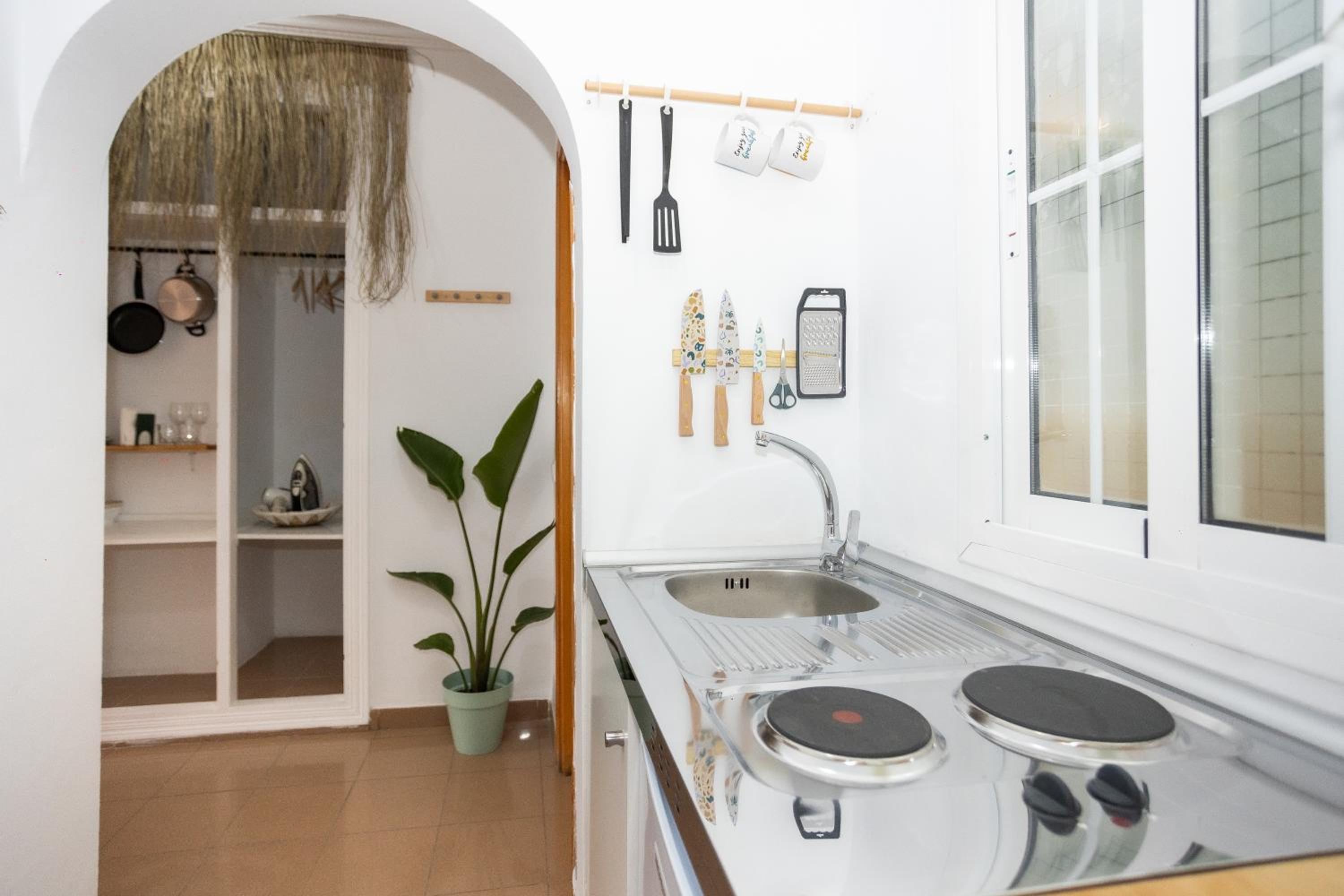 Naim Guest House Nerja