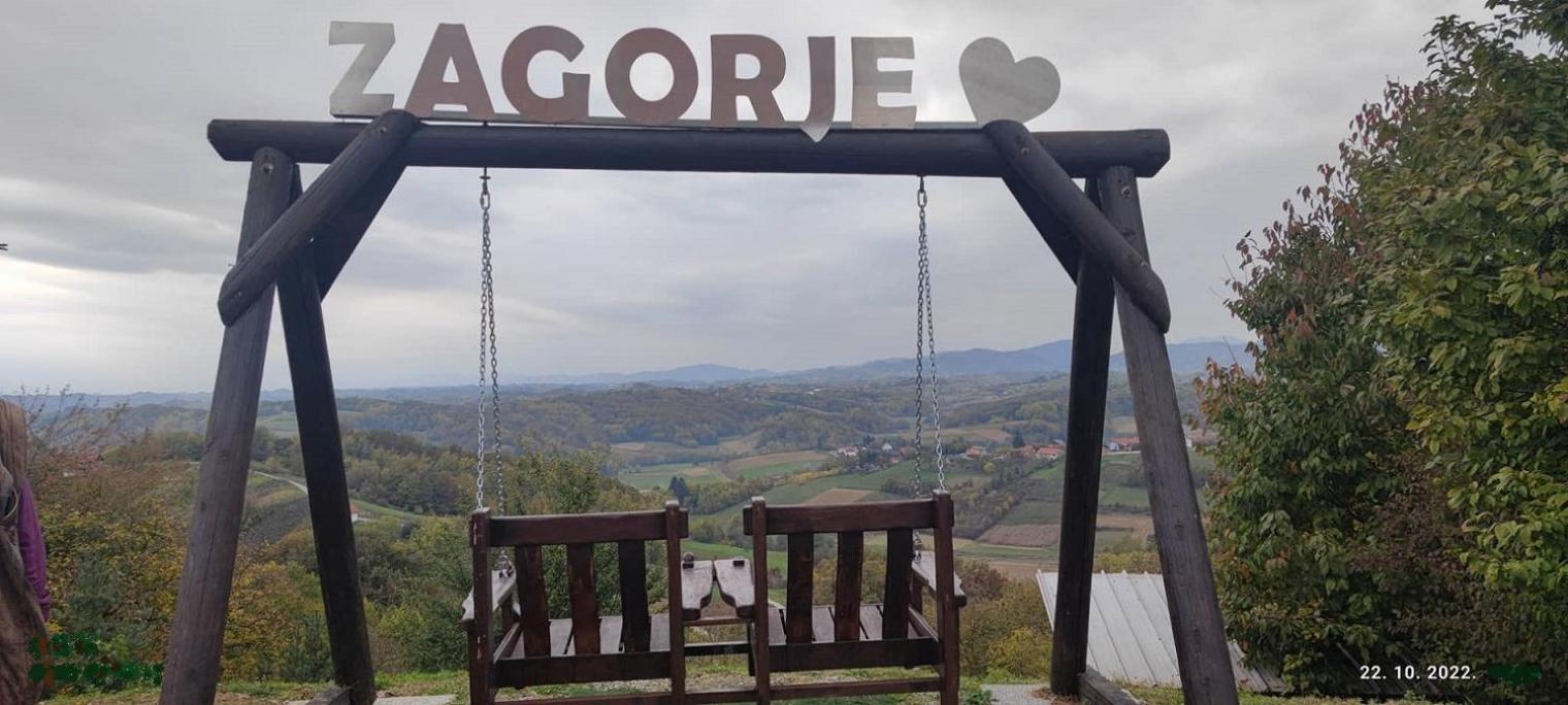 Kuća sa apartmanima Šemnica - za odmor i proslave! view 3