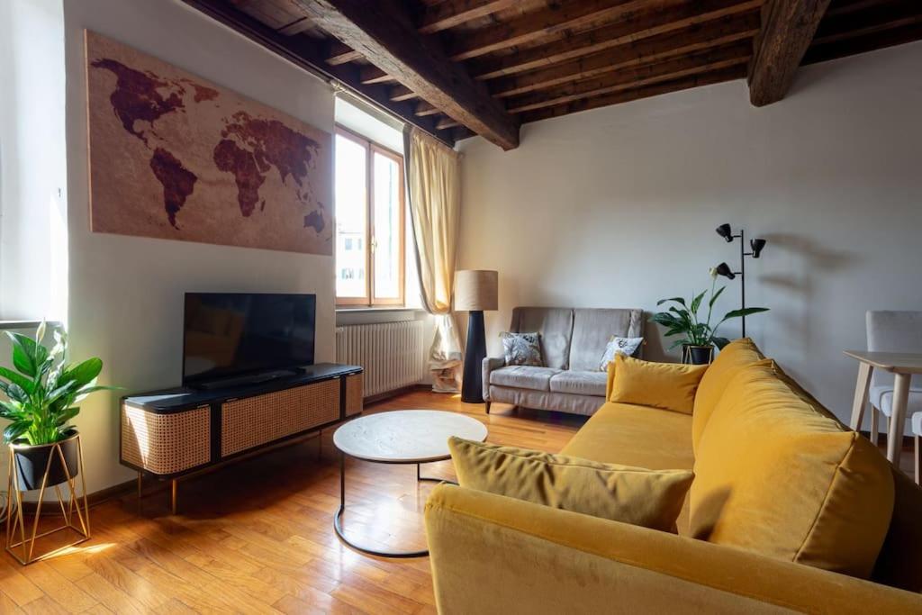 Ciompi Lovely Apartment in Florence