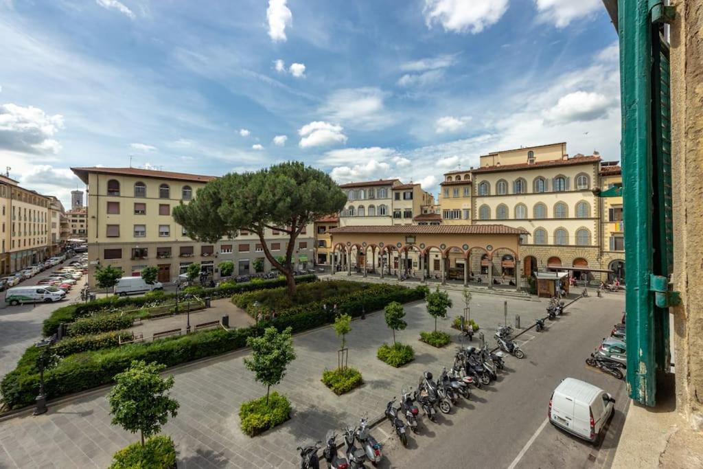 Ciompi Lovely Apartment in Florence