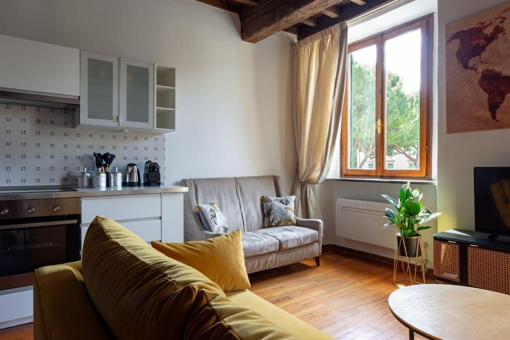 Ciompi Lovely Apartment in Florence