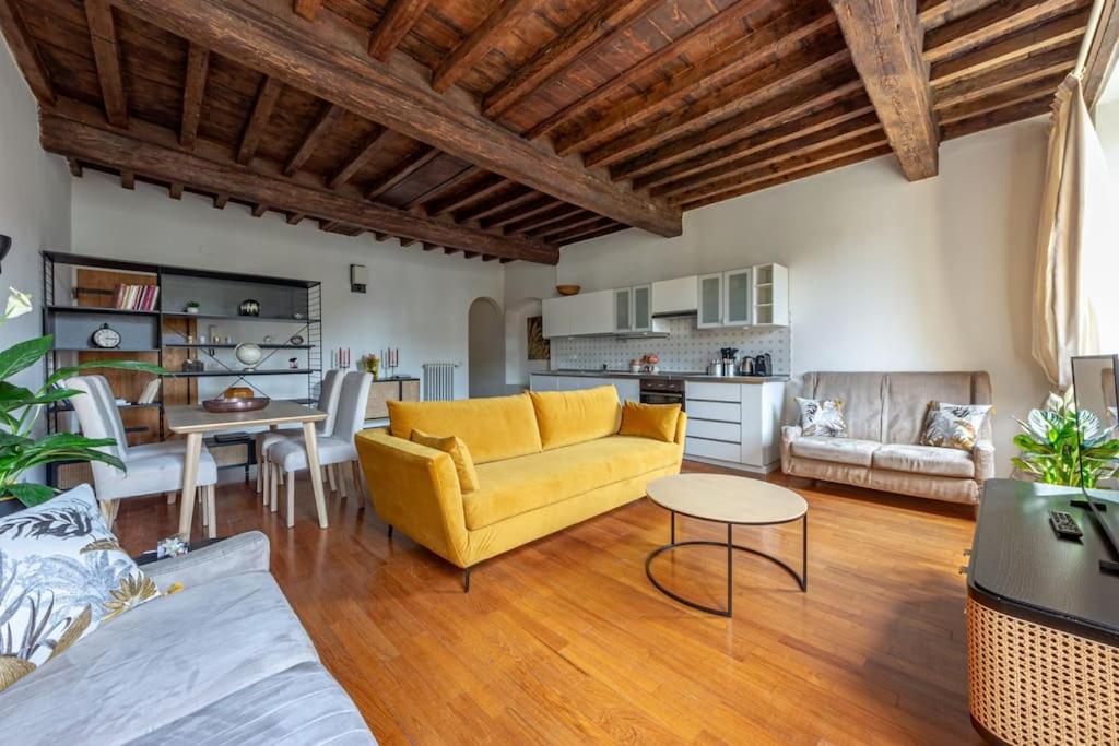 Ciompi Lovely Apartment in Florence