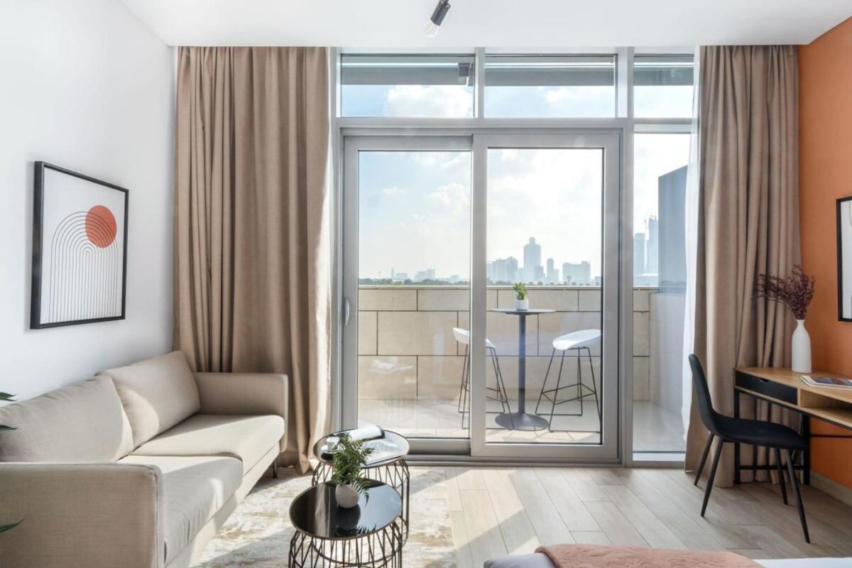Silkhaus modern studio with Burj Khalifa view in DIFC