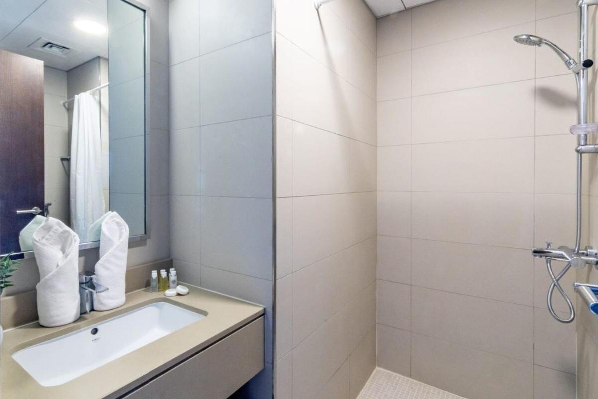 Silkhaus modern studio with Burj Khalifa view in DIFC