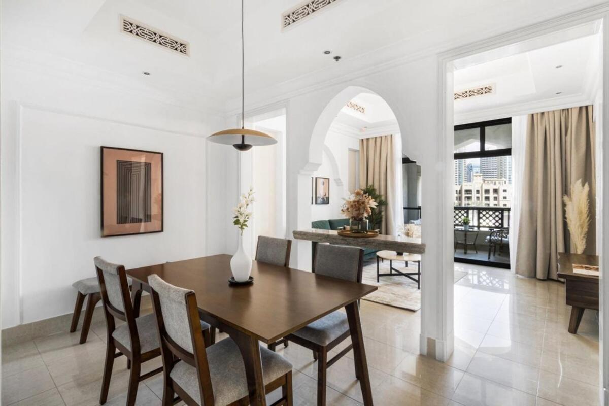 Silkhaus stunning 1BDR with access to Souq Al Bahar in Downtown