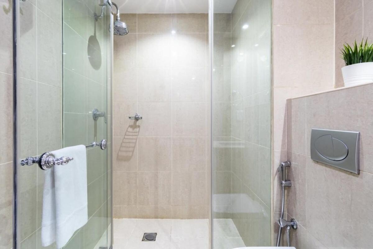 Silkhaus stunning 1BDR with access to Souq Al Bahar in Downtown