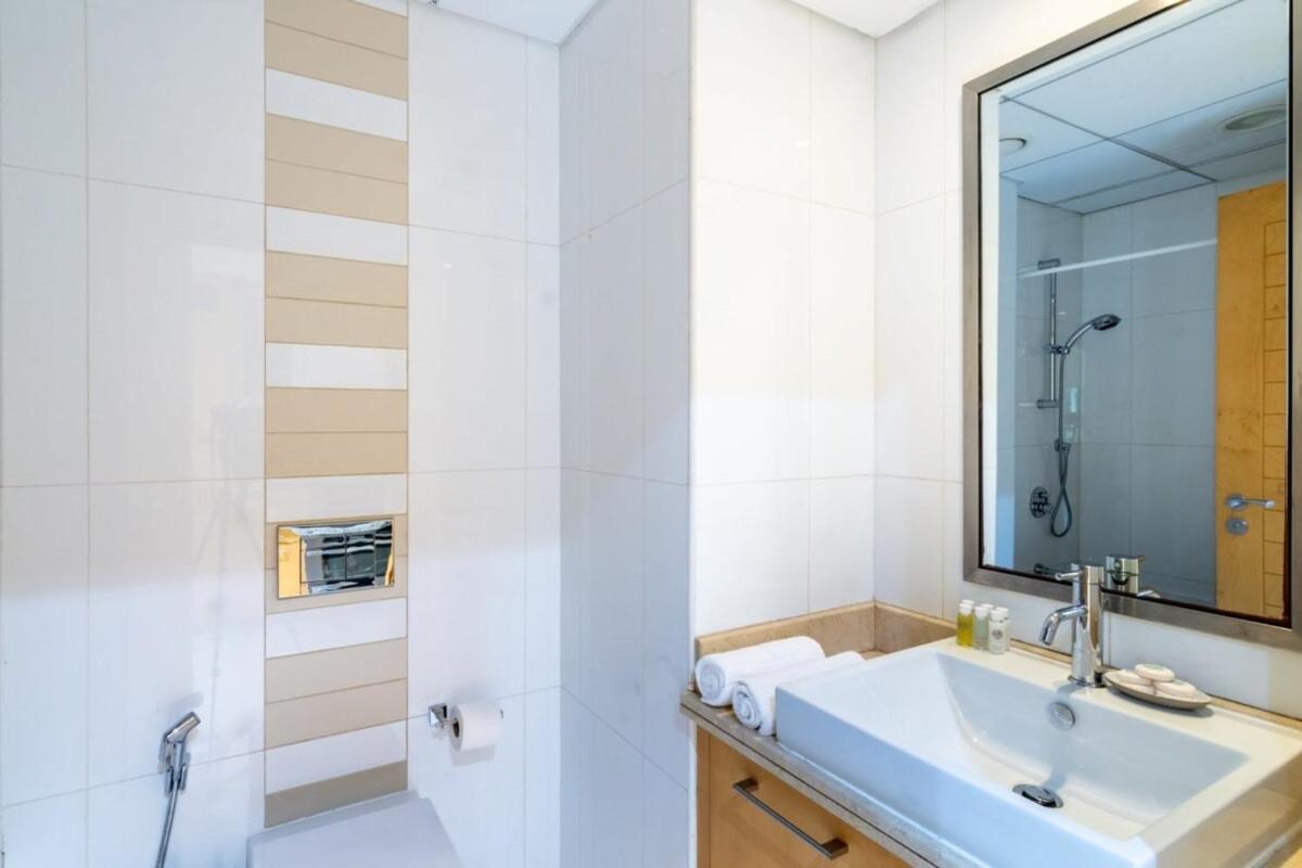 Silkhaus lovely studio with Downtown view in Boulevard central