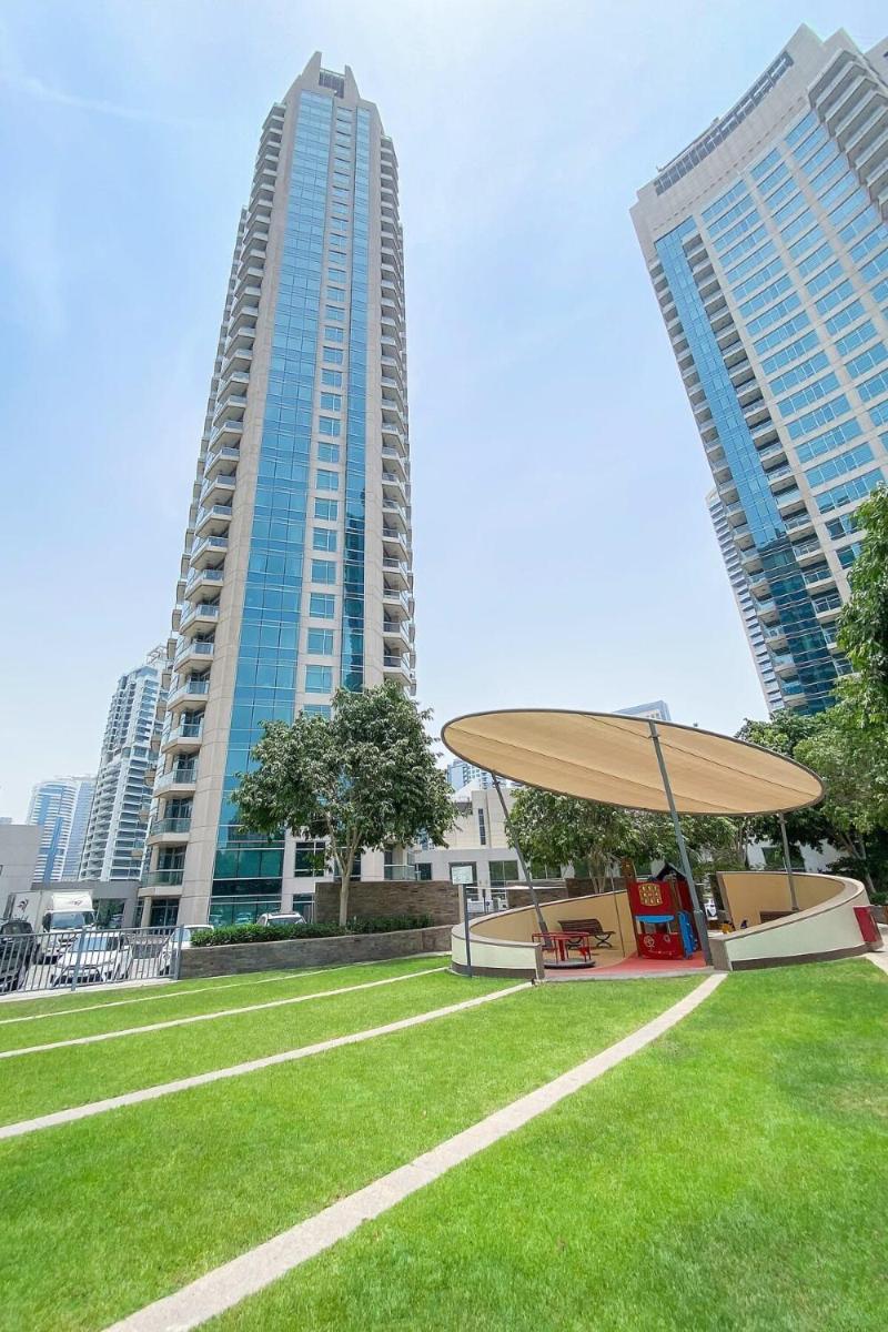Silkhaus Marina View 1-Bedroom Newly Furnished with Pool & Gym Access