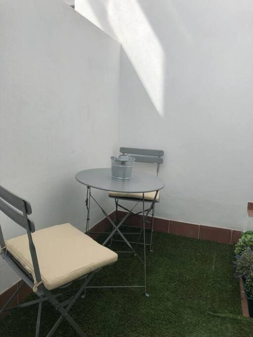 Teatro Plaza Apartments