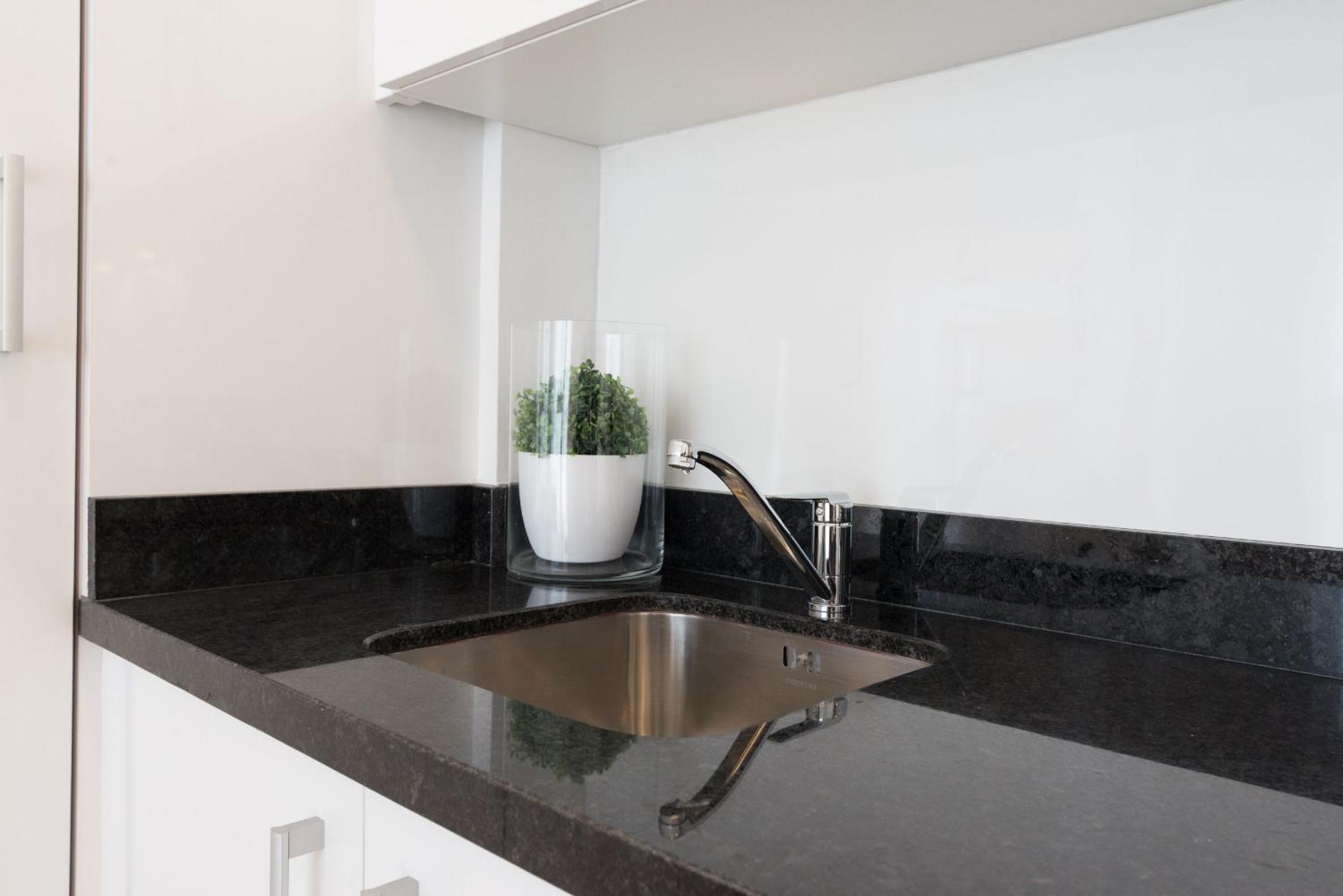 Teatro Plaza Apartments