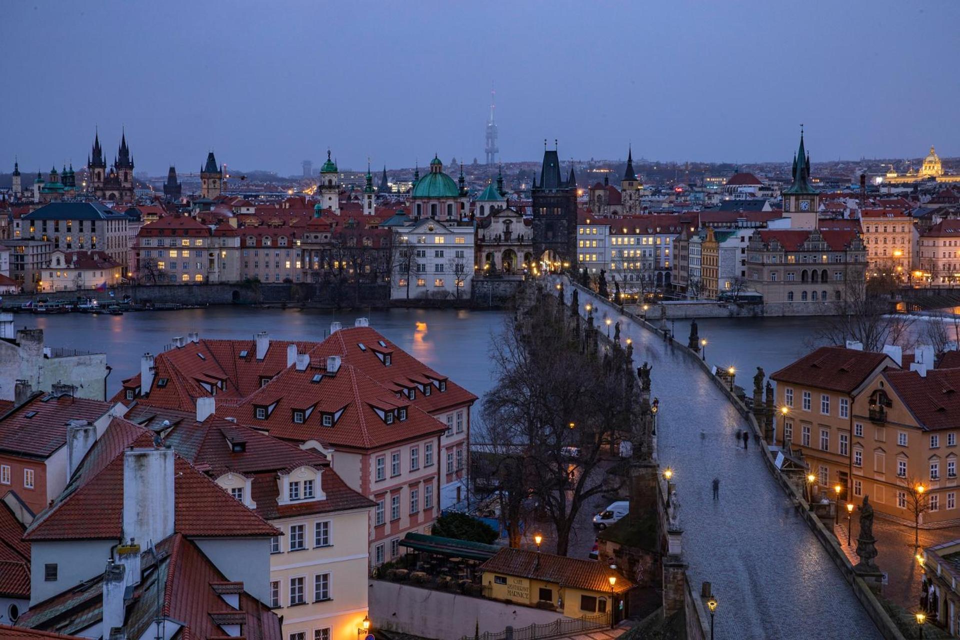 Authentic Czech Experience by Rentez