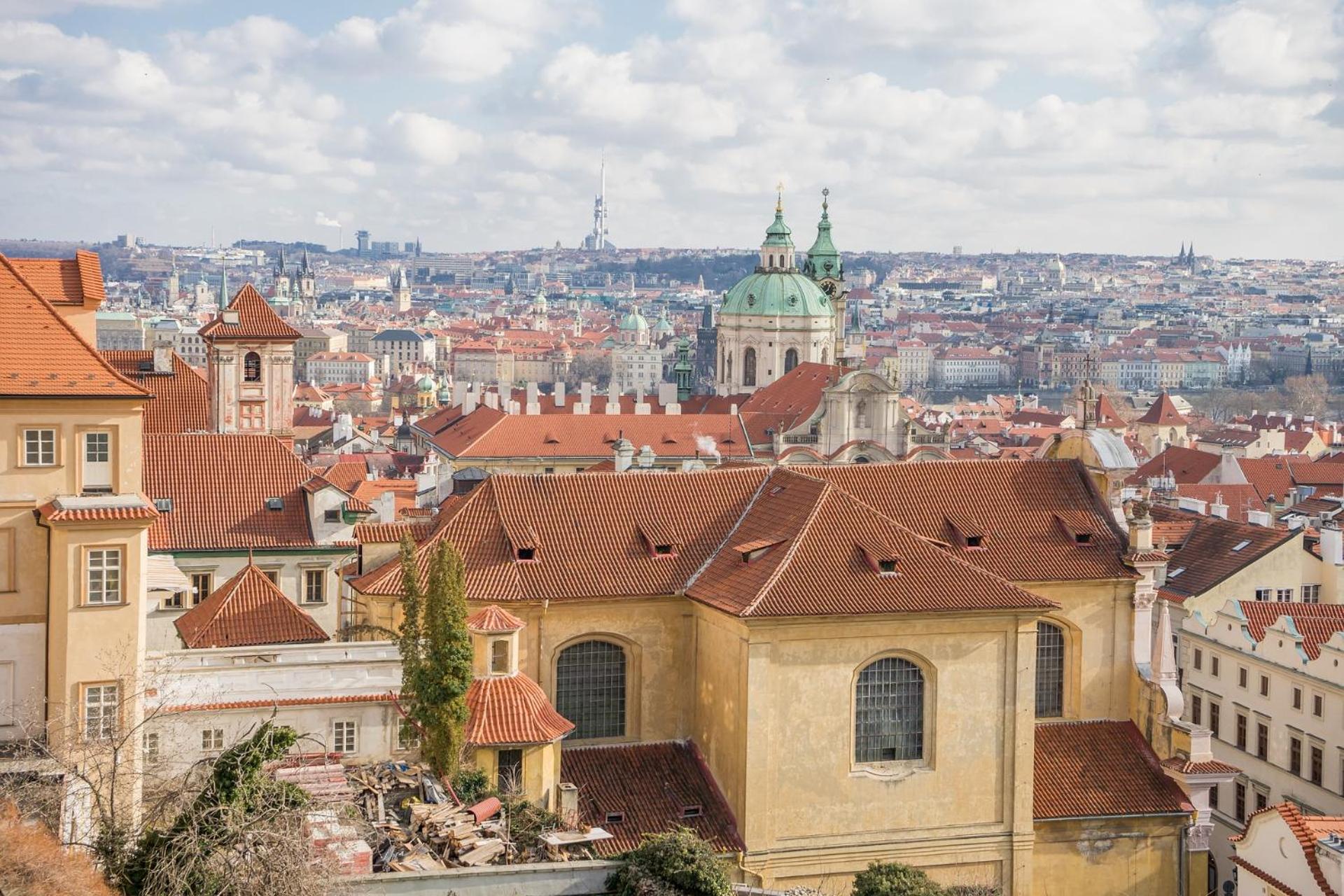 Authentic Czech Experience by Rentez