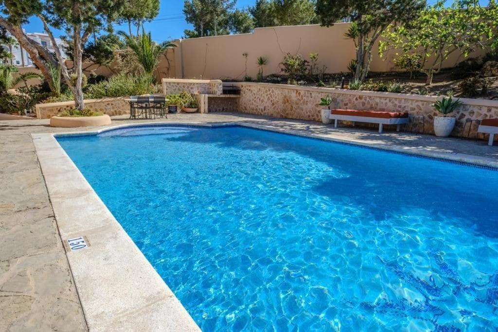 Casa en Cala Vadella con piscina y vistas al mar