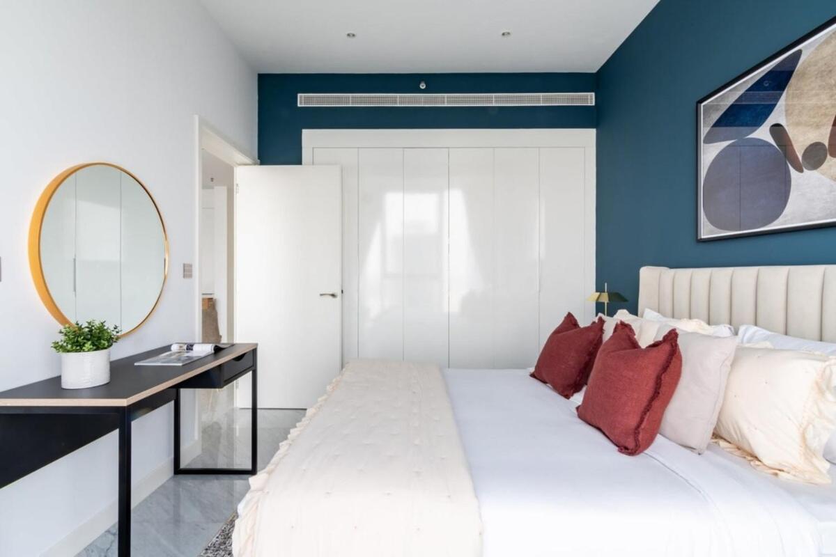 Silkhaus modern 1BDR with Canal View by in Business Bay