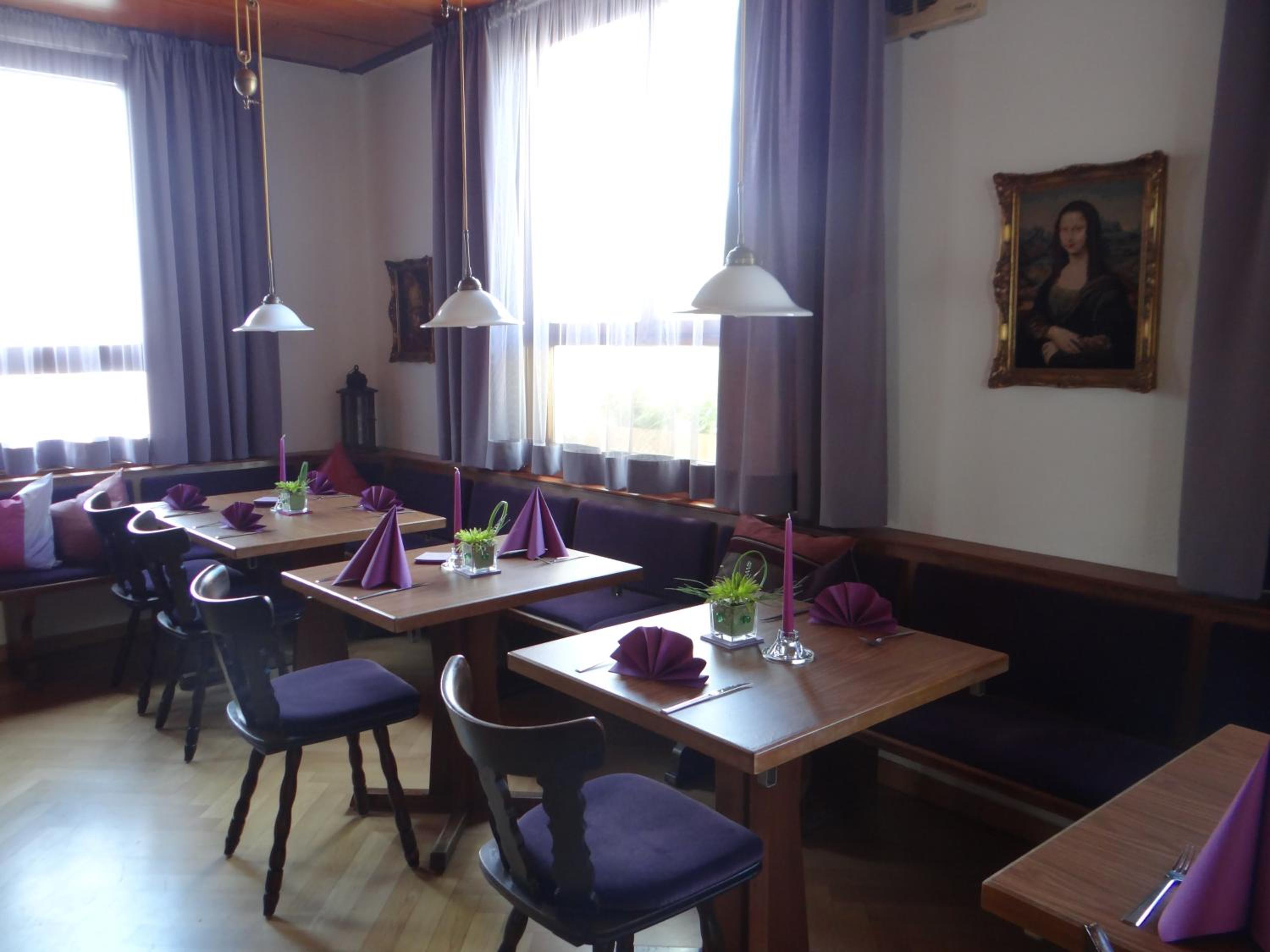 Hotel-Restaurant Zum Goldenen Hahnen
