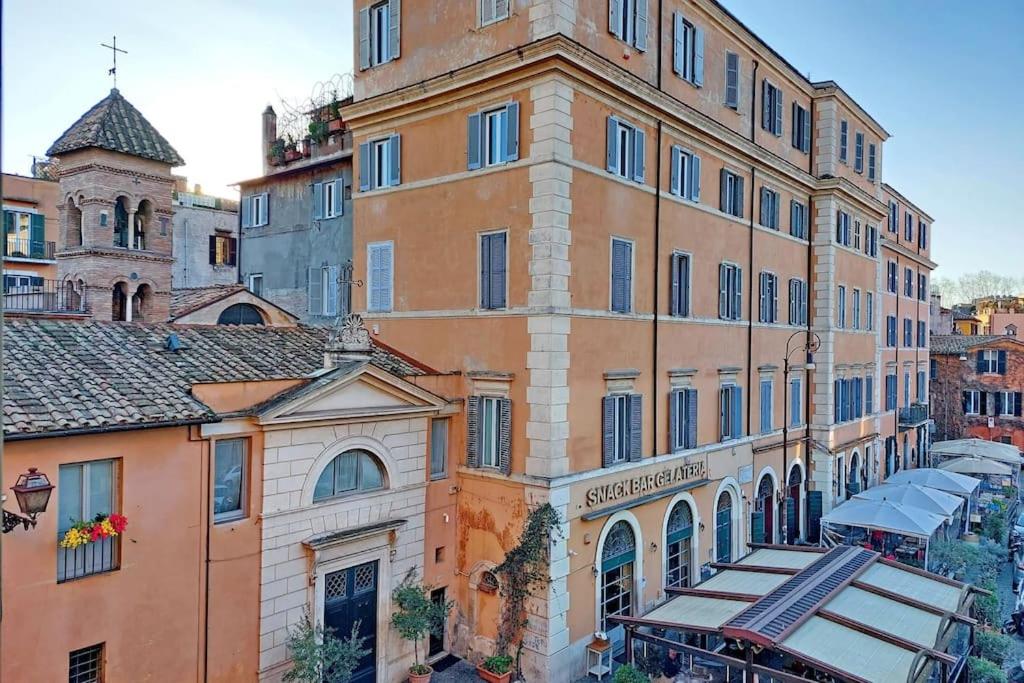 Piscinula - Charming stay in Trastevere