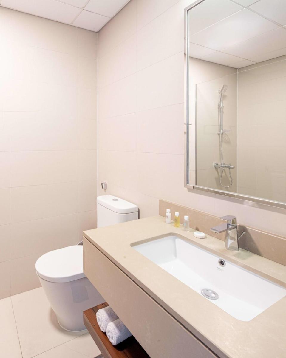 Silkhaus modern furnished studio in DIFC center with balcony