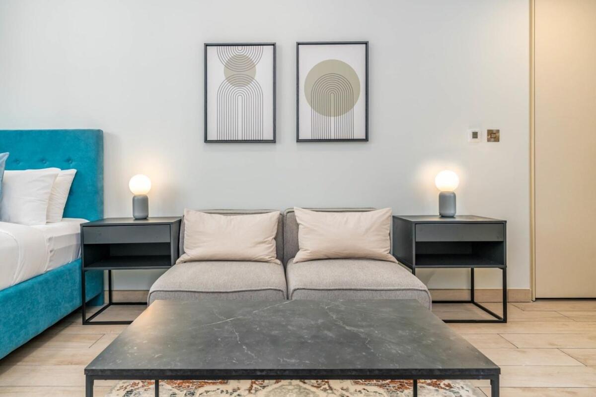 Silkhaus newly furnished studio facing DIFC with pool and gym access