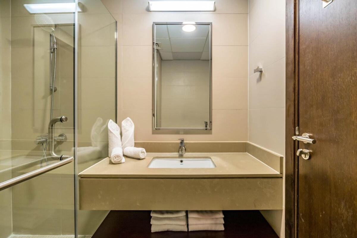 Silkhaus newly furnished studio facing DIFC with pool and gym access