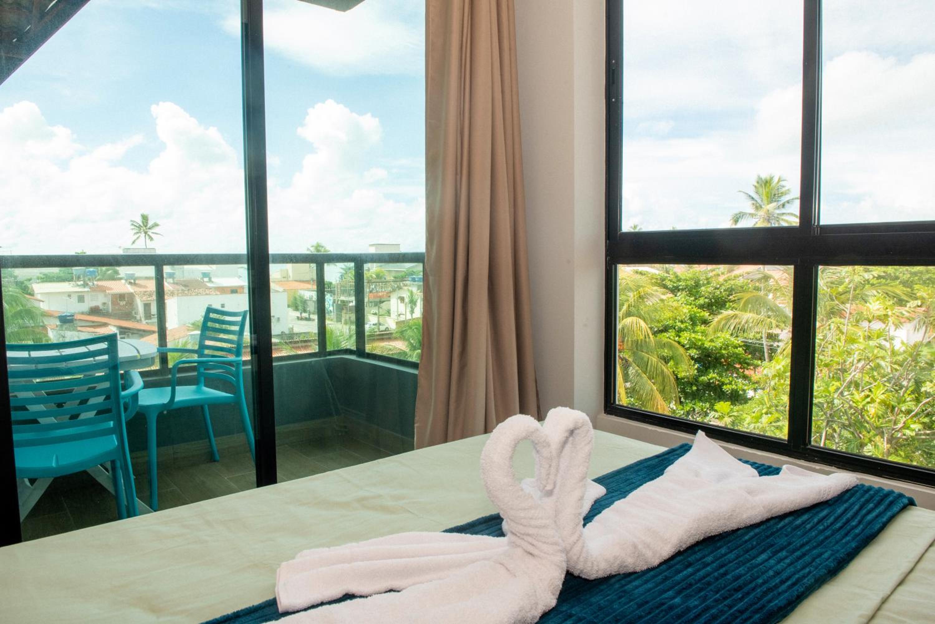 Apto a 150m da praia, Rooftop com piscina & sauna em Porto de Galinhas
