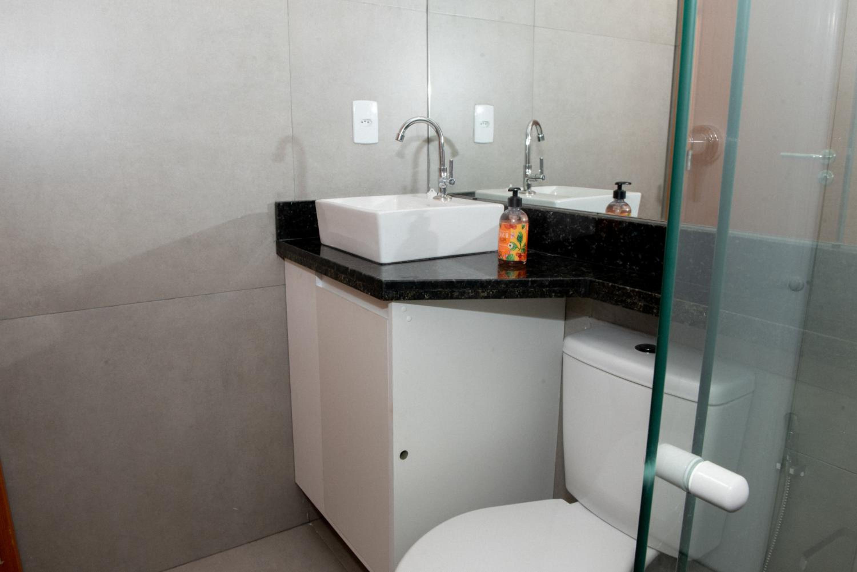 Apto a 150m da praia, Rooftop com piscina & sauna em Porto de Galinhas