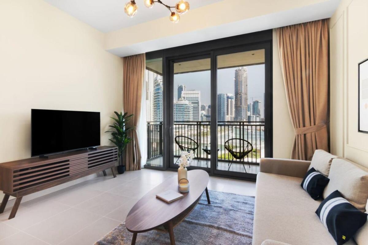 Silkhaus elegant 1BDR pad with Marina and Beach views new building