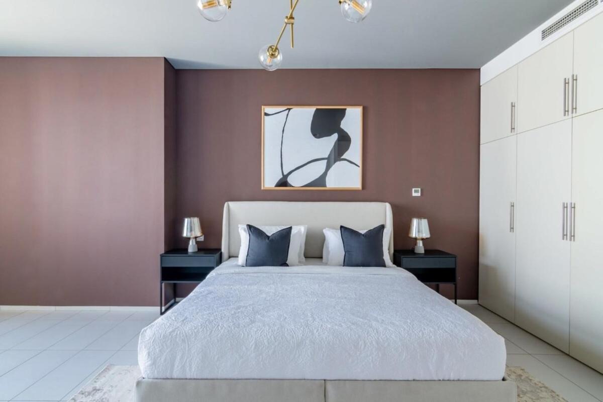 Silkhaus contemporary 1BDR with Downtown view in DIFC