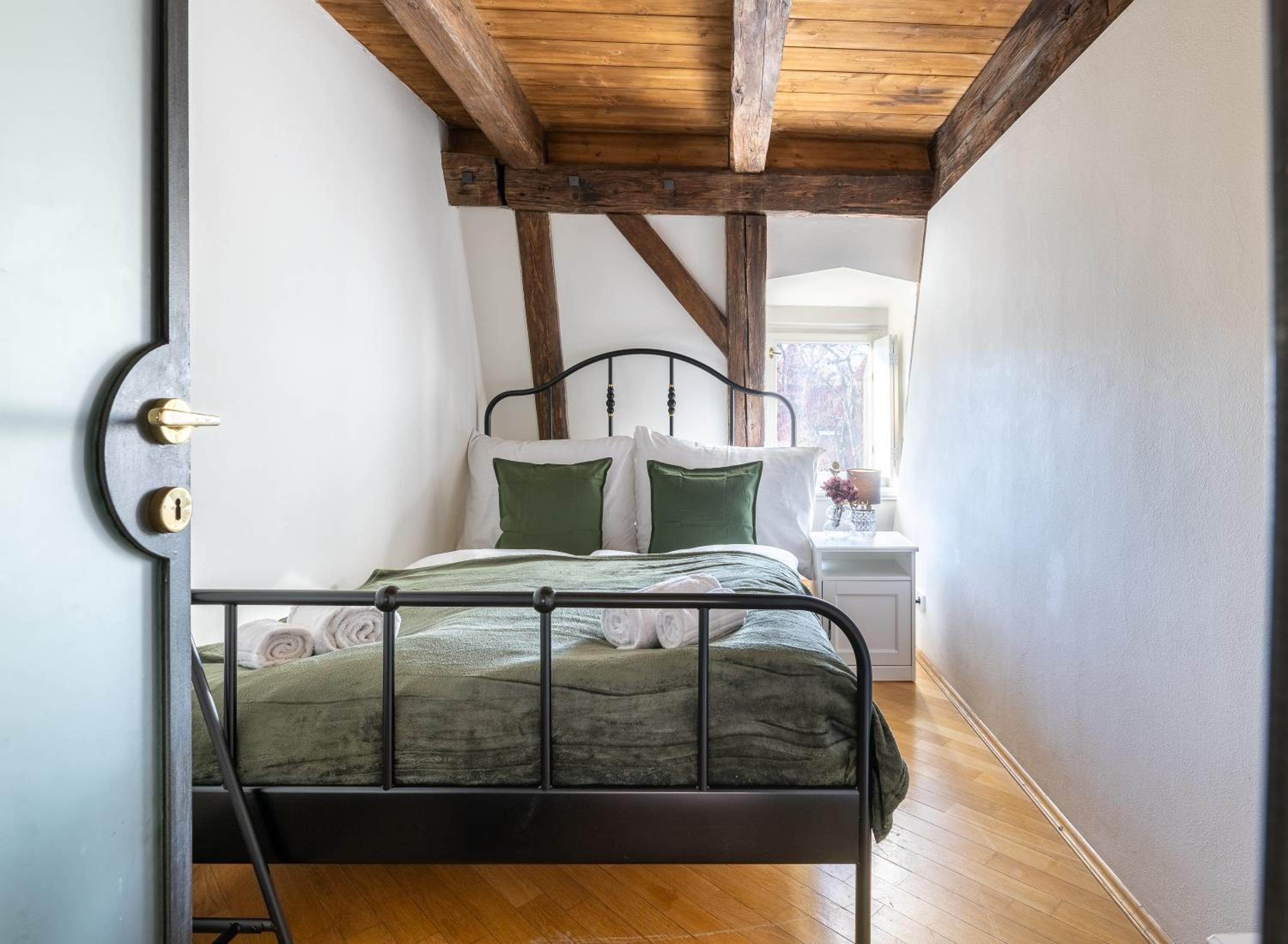 Luxury Retreat Apartments near Charles Bridge by EasyBNB Premium