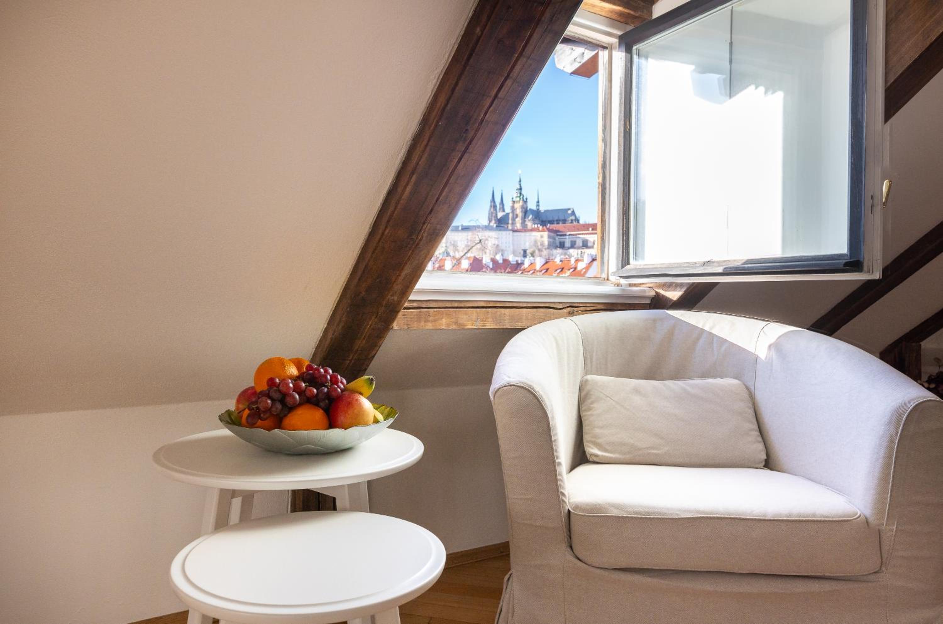 Luxury Retreat Apartments near Charles Bridge by EasyBNB Premium