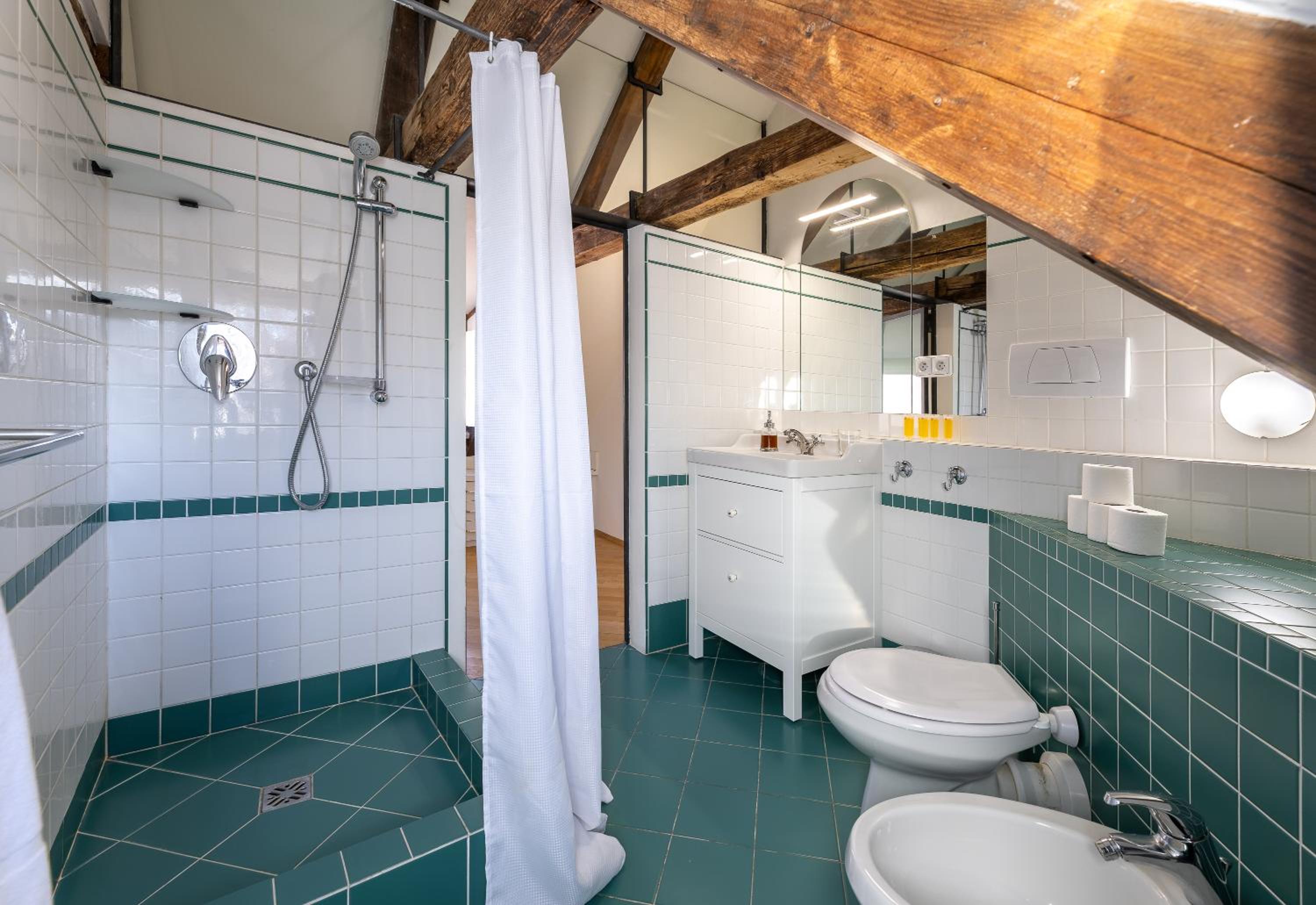Luxury Retreat Apartments near Charles Bridge by EasyBNB Premium