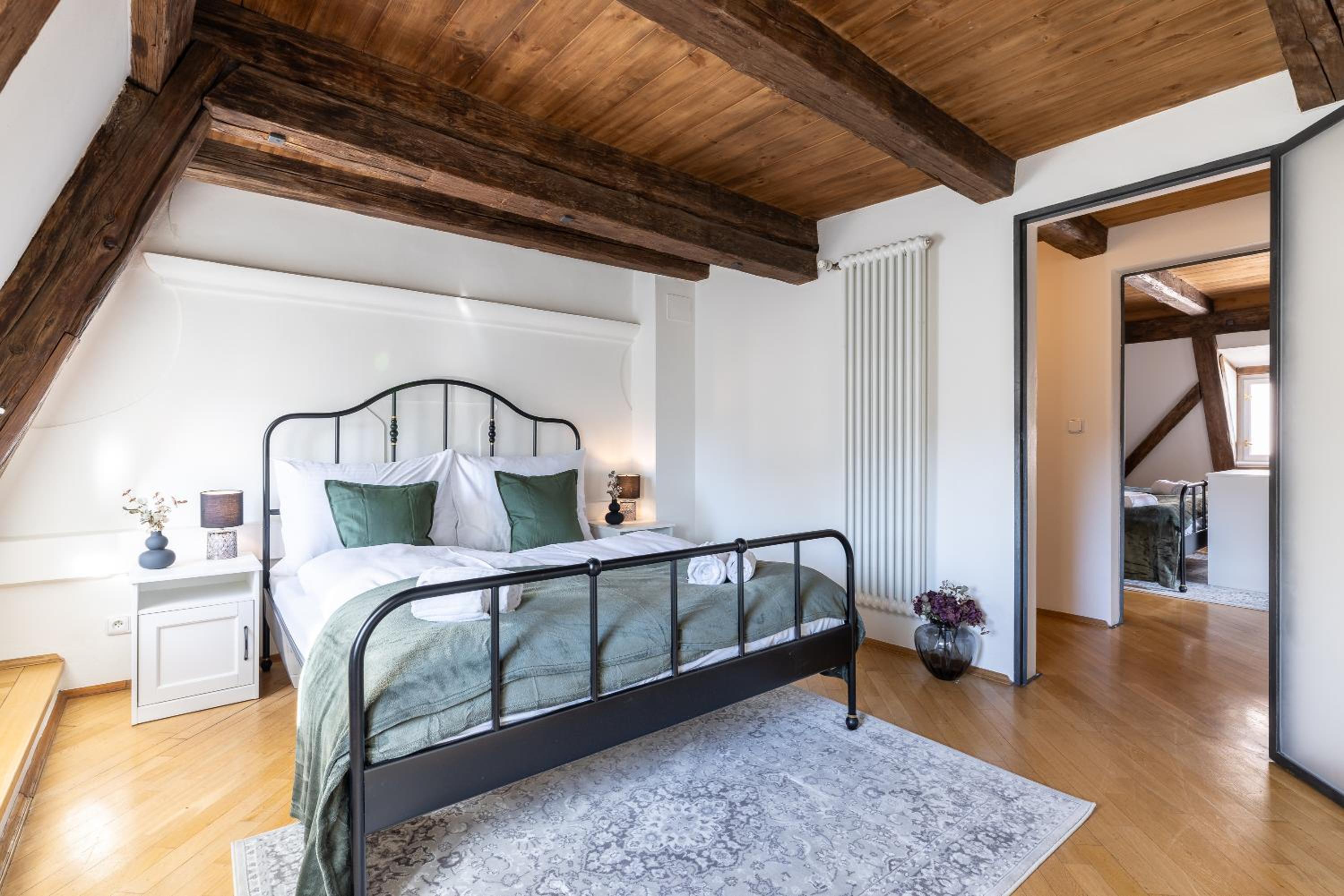 Luxury Retreat Apartments near Charles Bridge by EasyBNB Premium