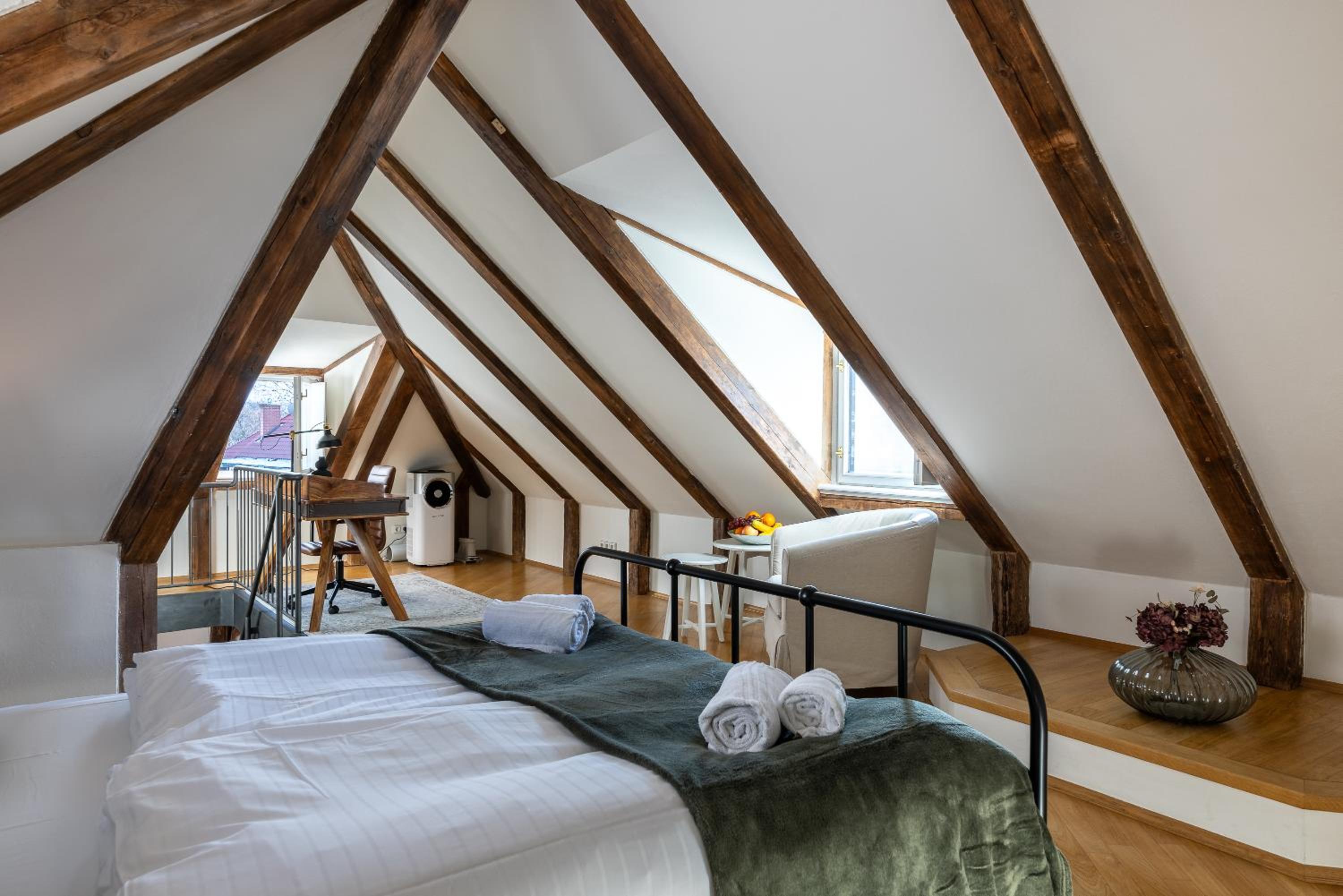 Luxury Retreat Apartments near Charles Bridge by EasyBNB Premium