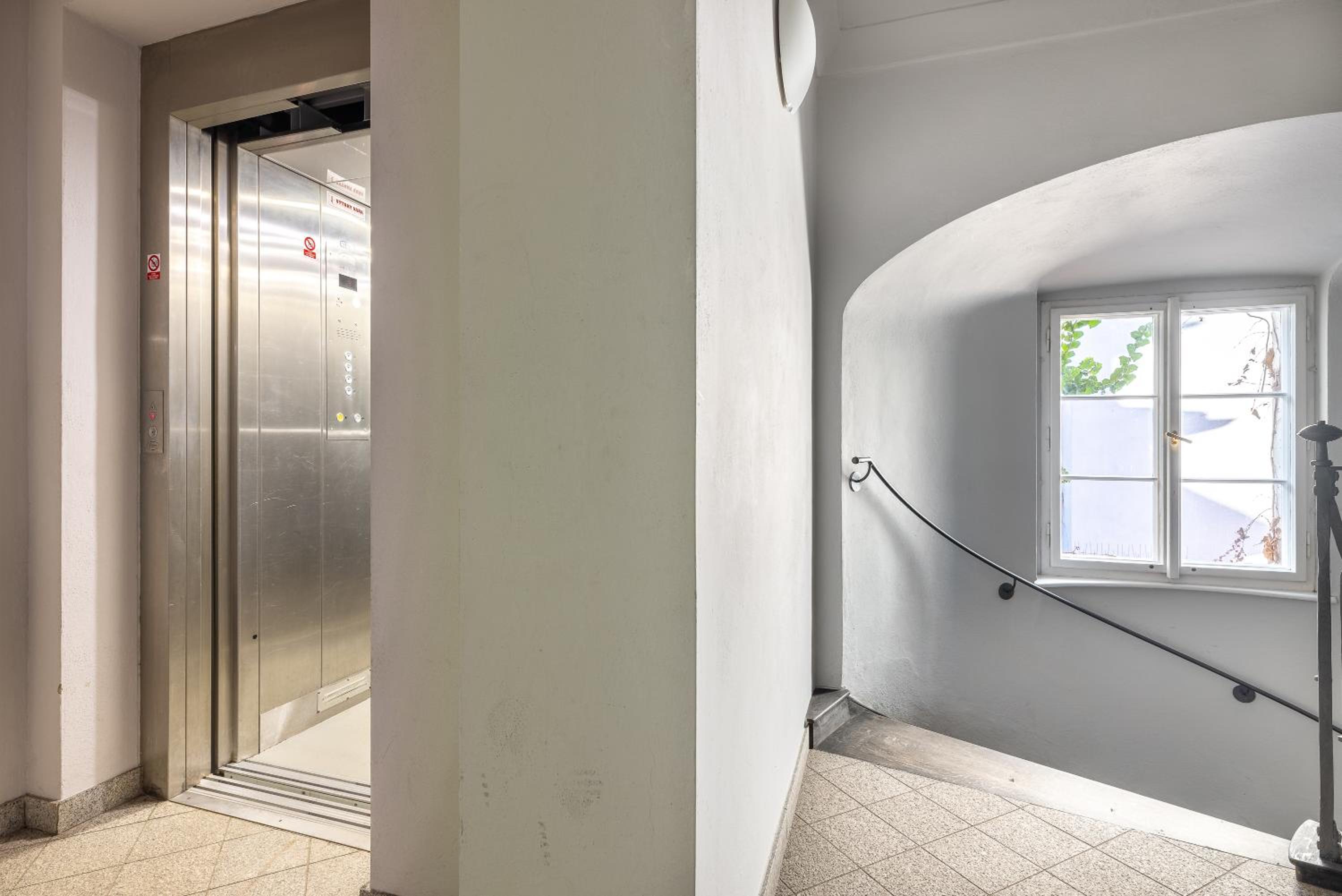 Luxury Retreat Apartments near Charles Bridge by EasyBNB Premium