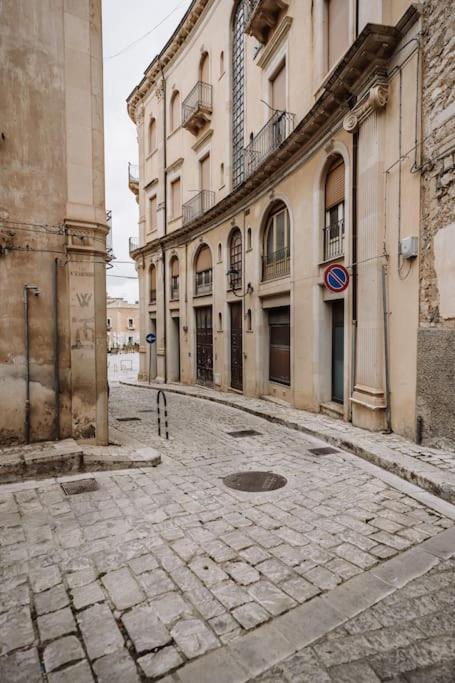 Comiso Teatro Aperto, appartamento in centro photo 3