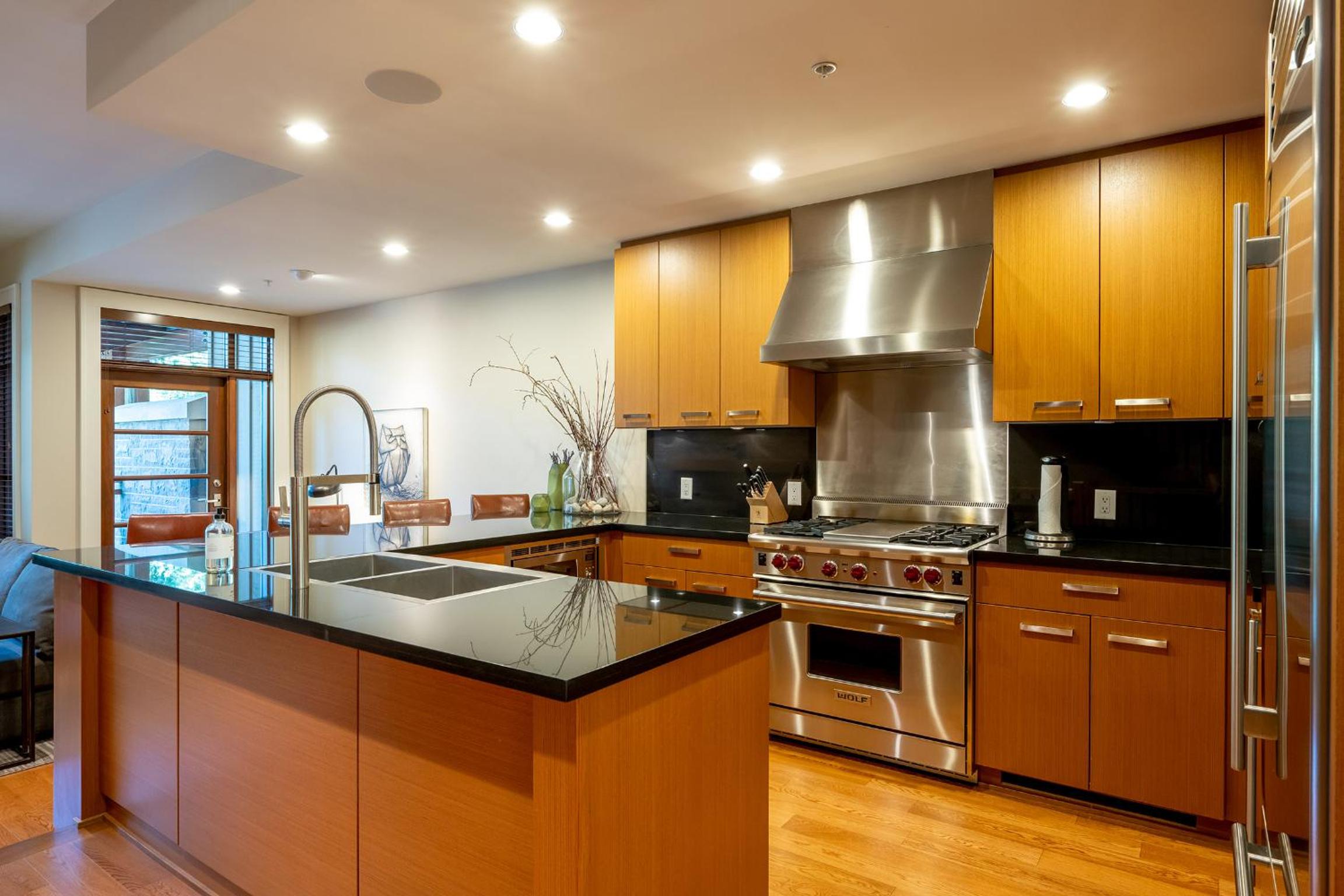 West Coast style 4-bedroom, 3-bathroom, mountain view townhome