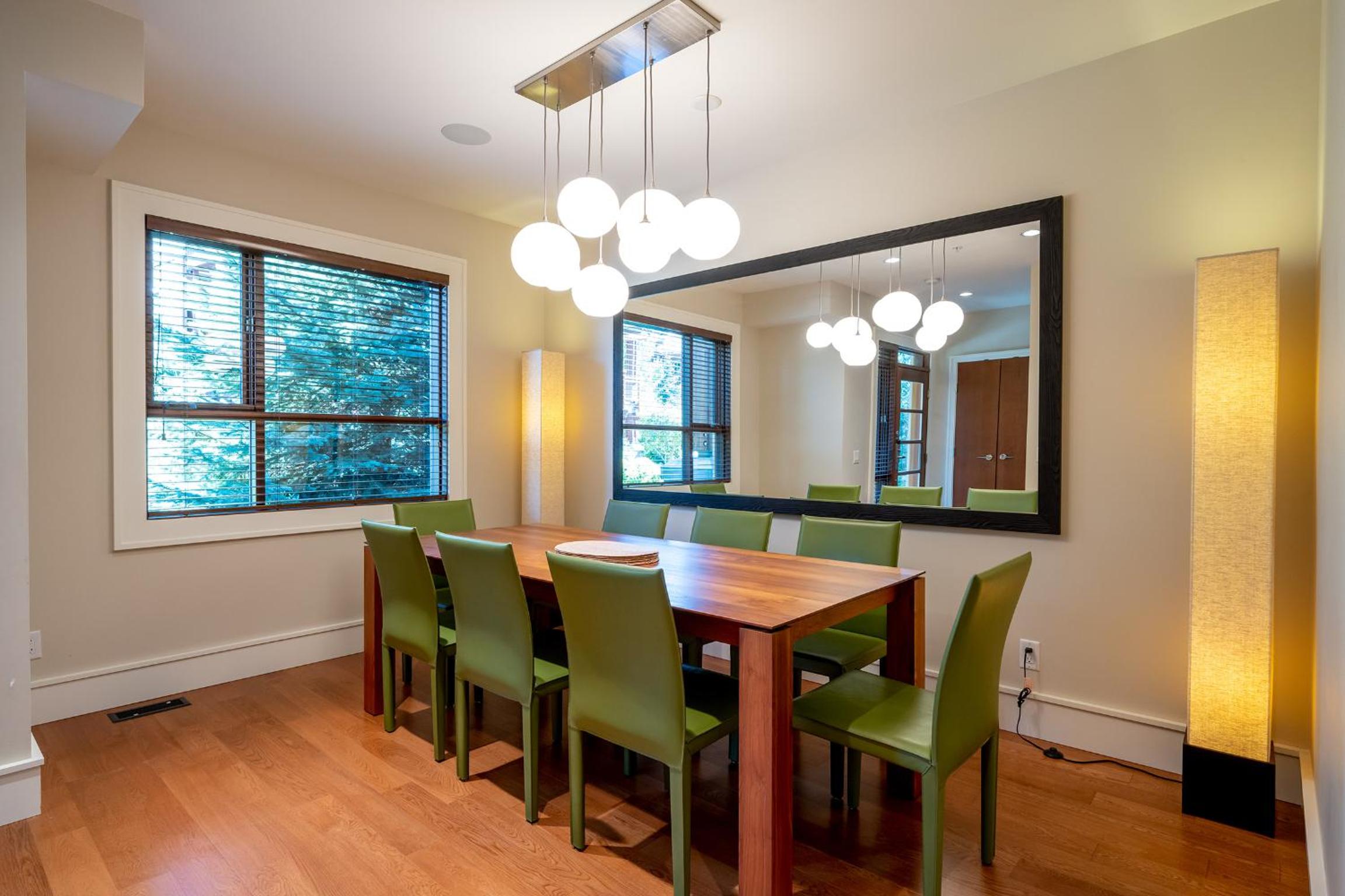 West Coast style 4-bedroom, 3-bathroom, mountain view townhome