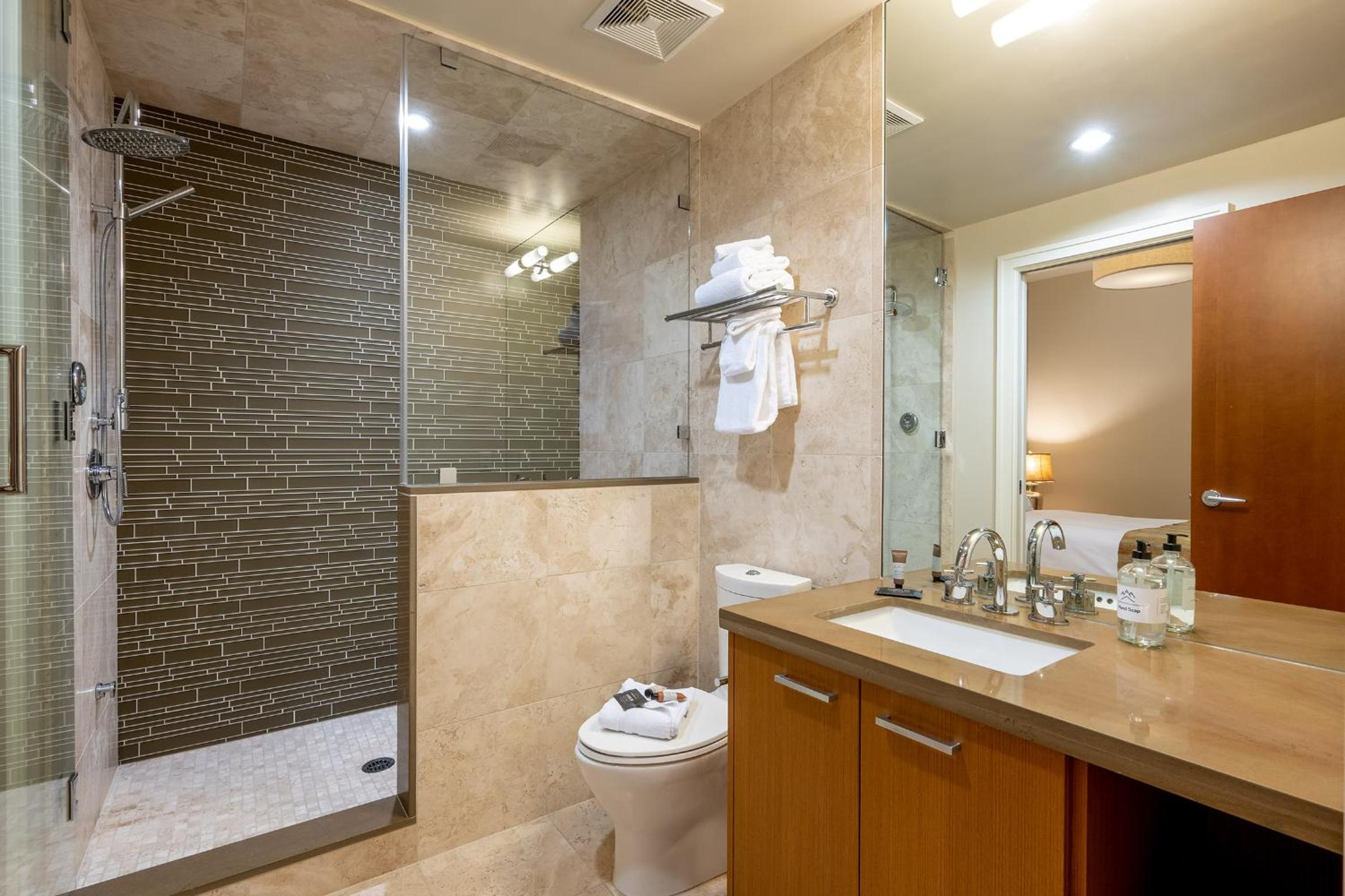 West Coast style 4-bedroom, 3-bathroom, mountain view townhome
