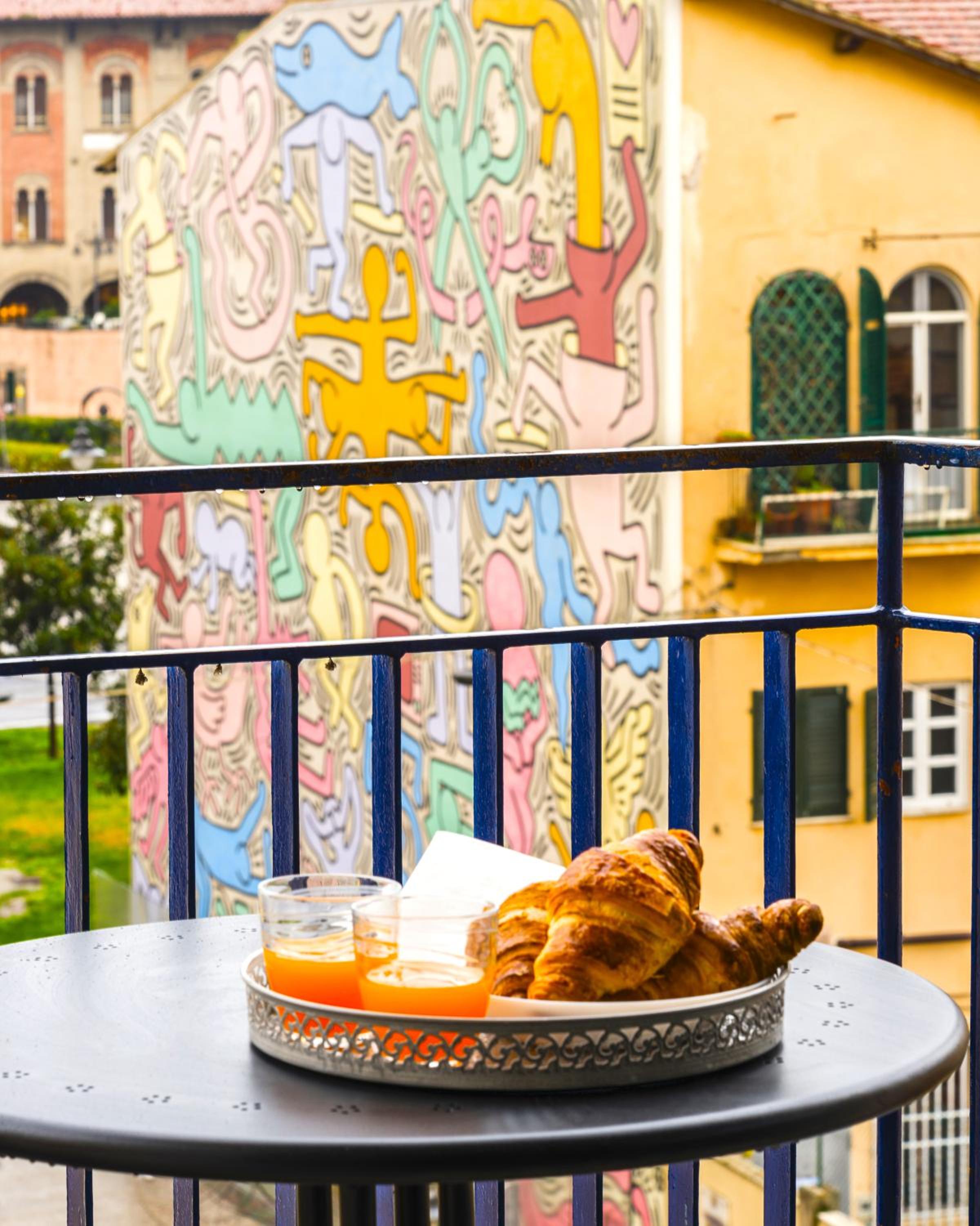 Hostly-Keith Haring Vista House photo 3