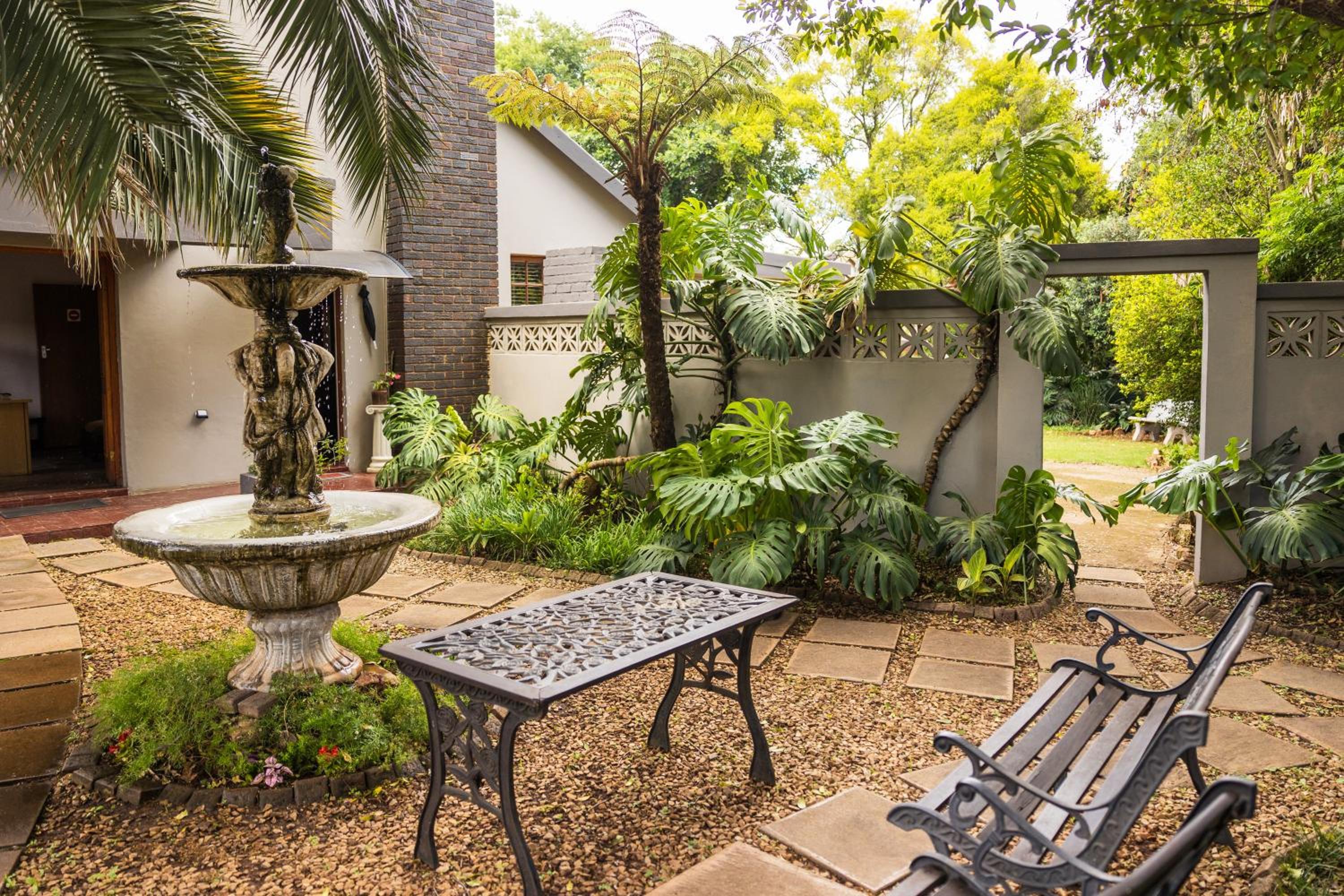 Rozendal Guest House