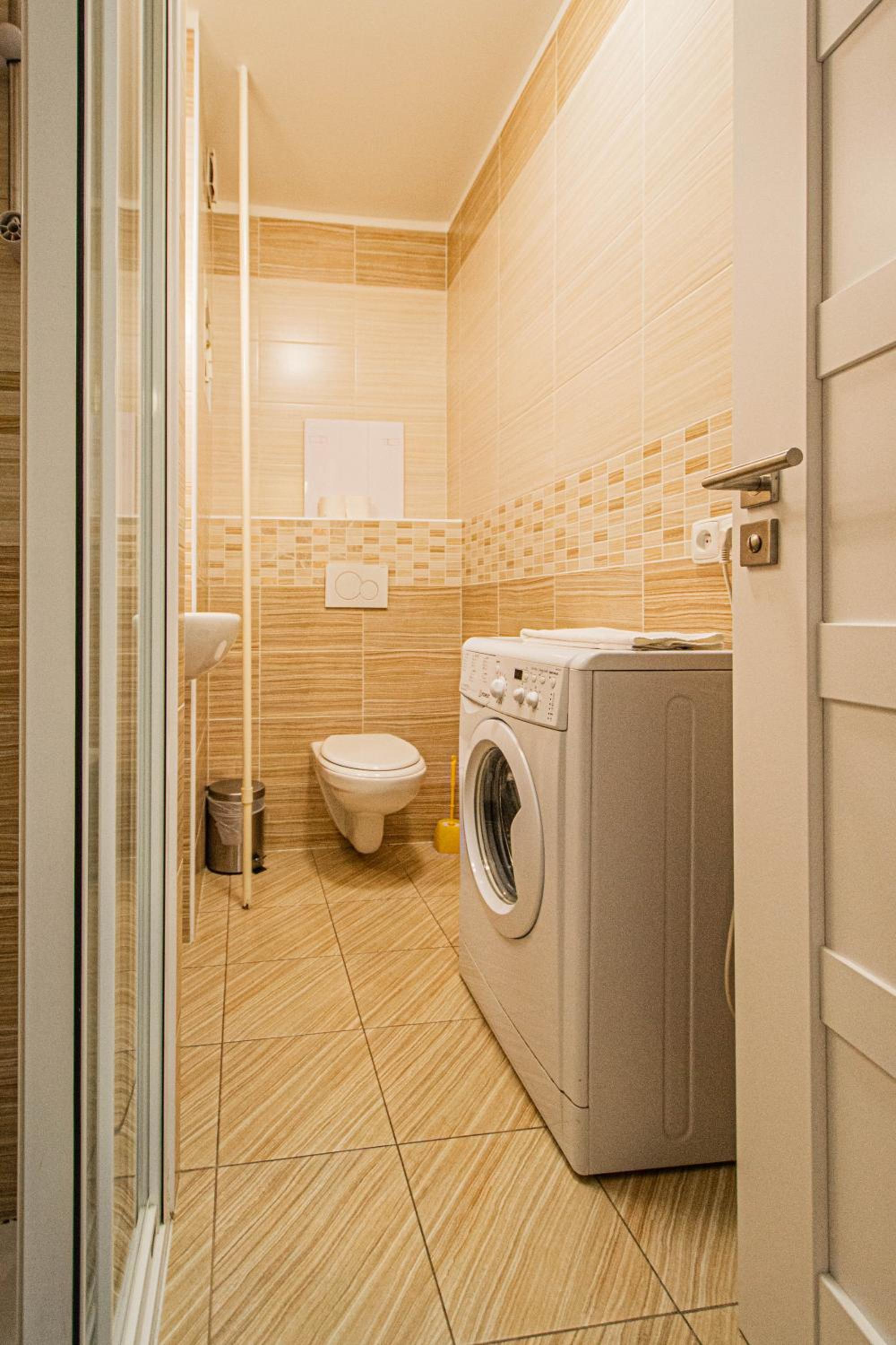 Old Town Rybna Apt by Ruterra