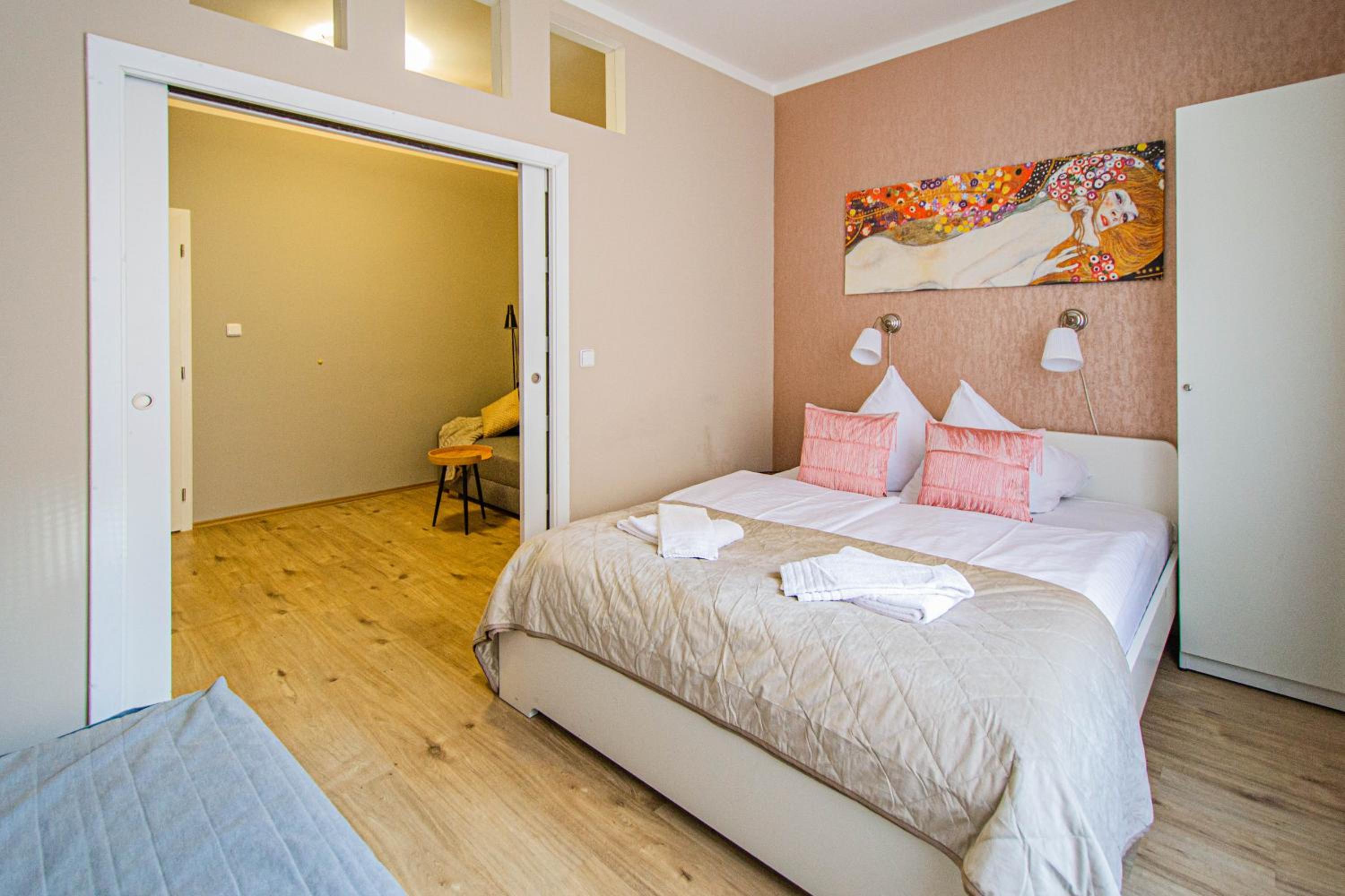 Old Town Rybna Apt by Ruterra