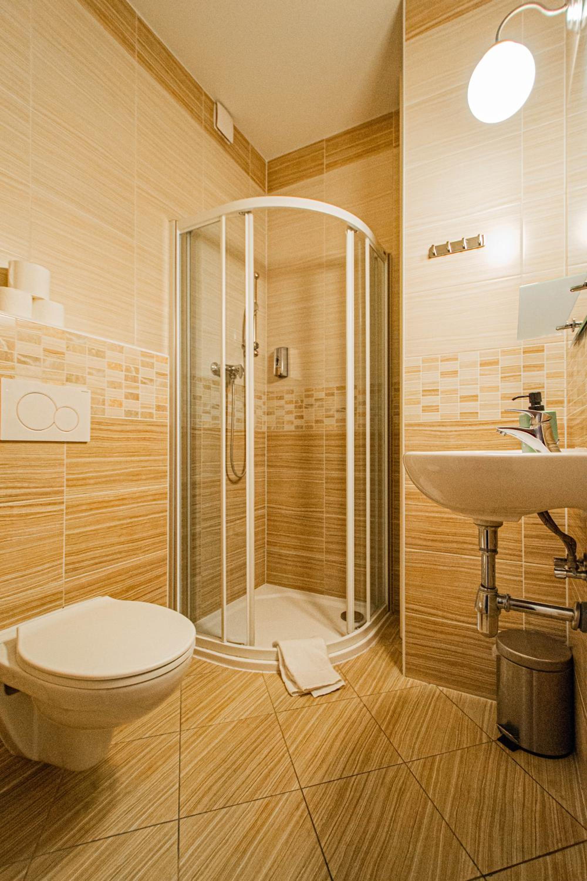 Old Town Rybna Apt by Ruterra
