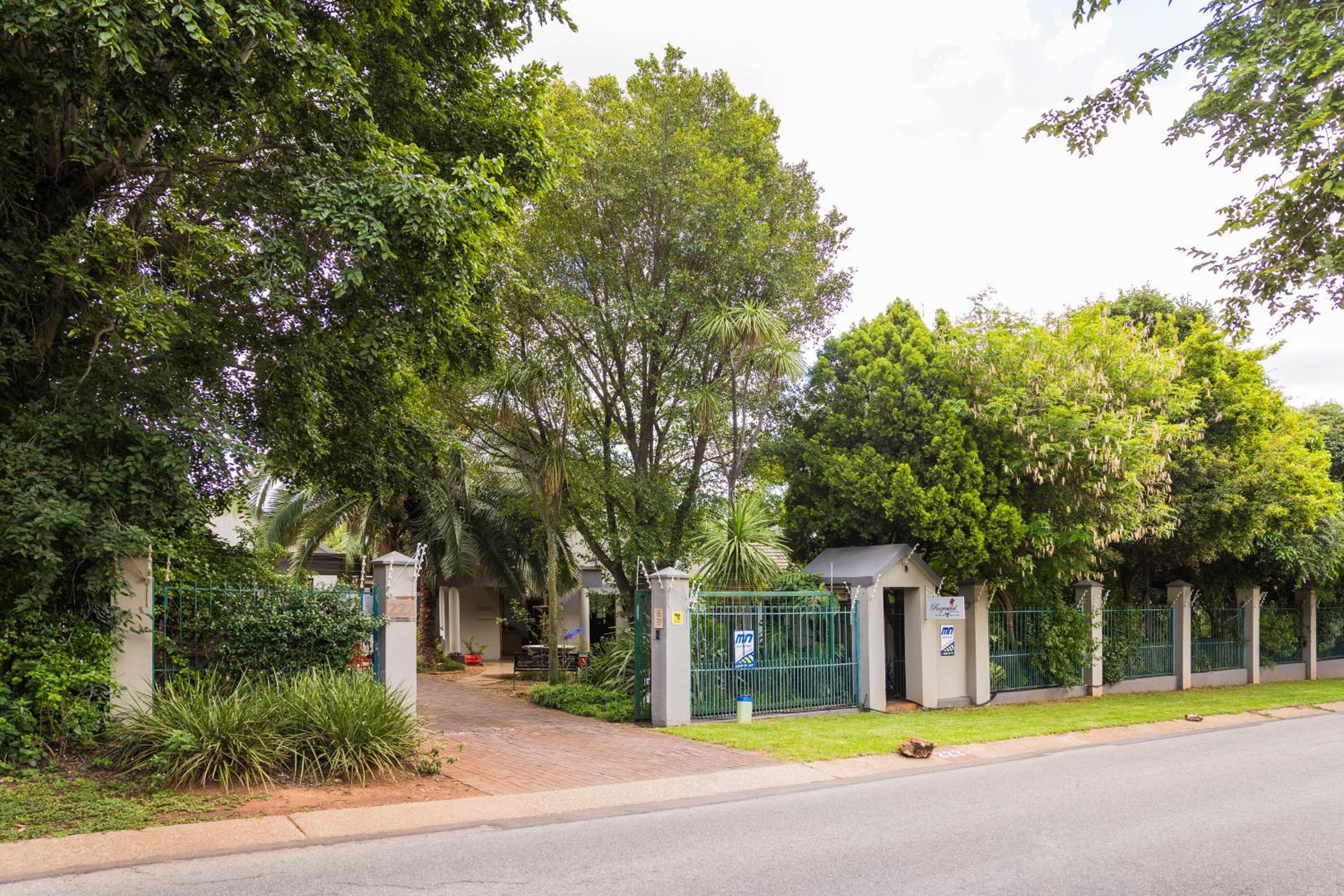 Rozendal Guest House