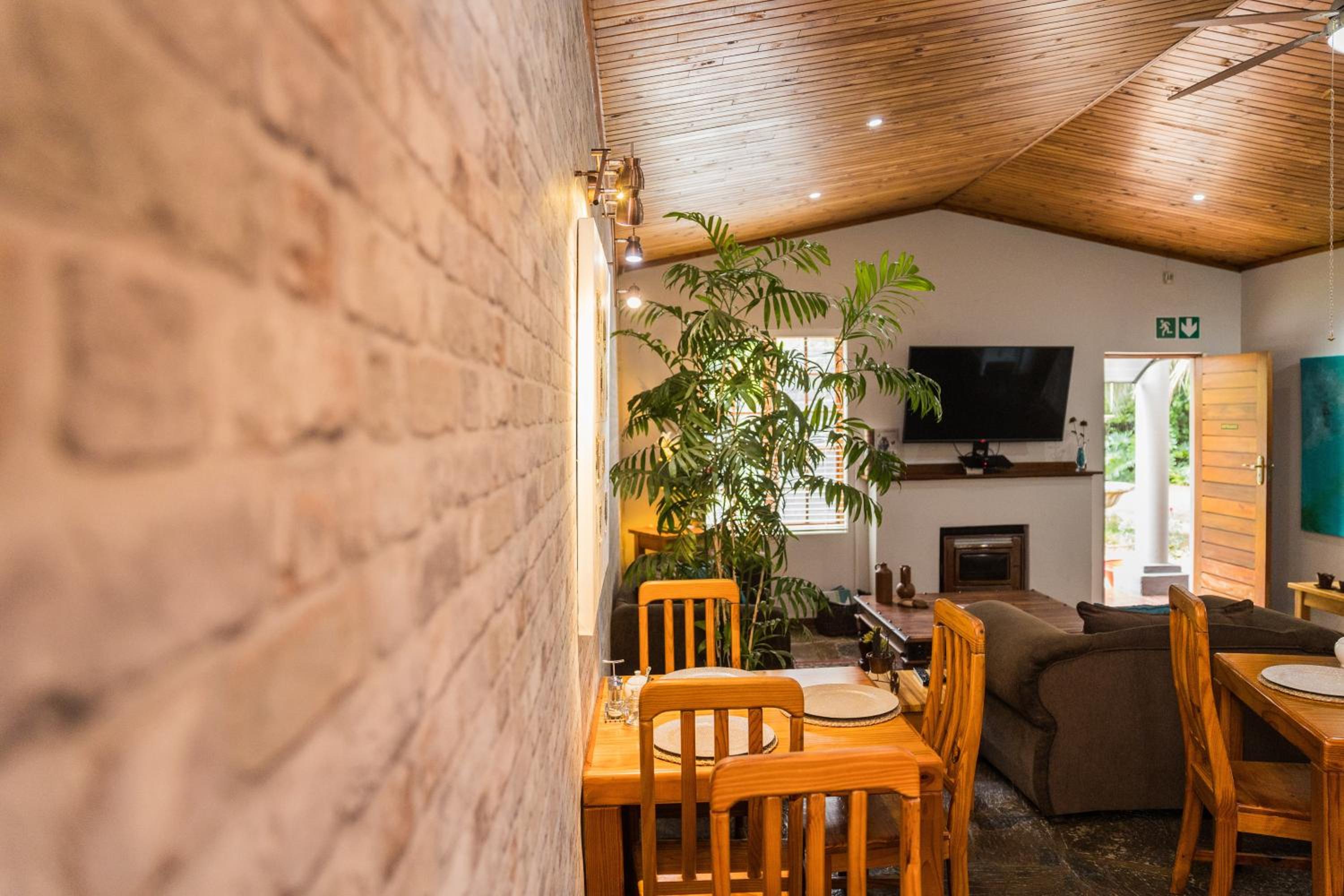 Rozendal Guest House