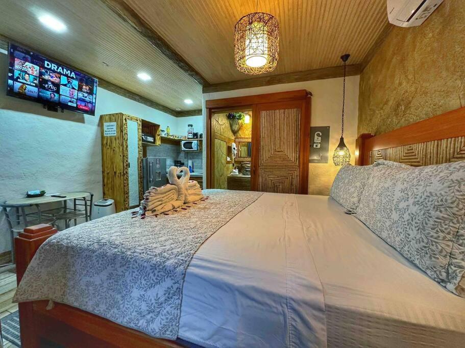 #11 Stylish Rustic Studio & Outdoor JACUZZI