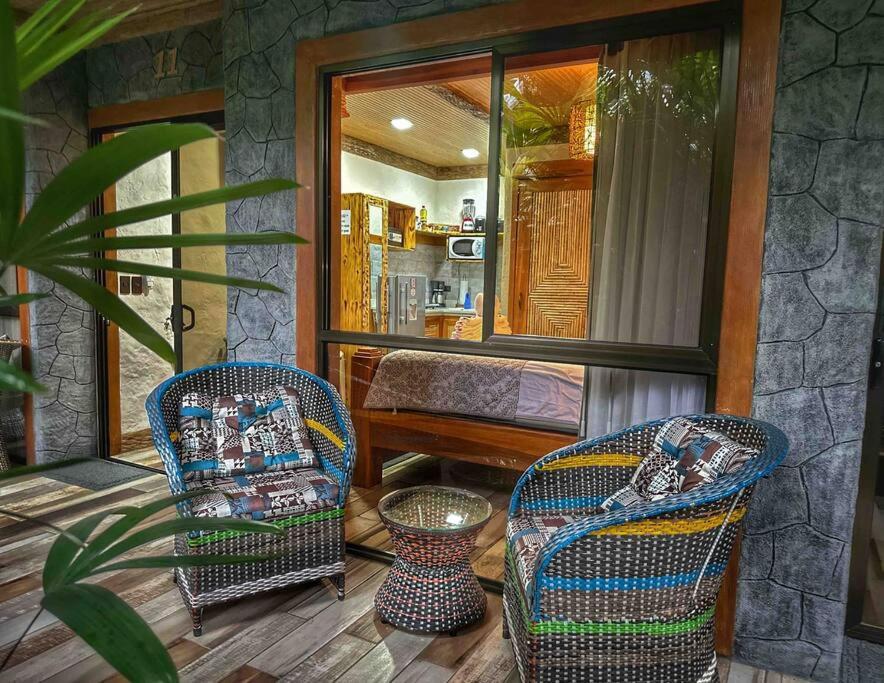 #11 Stylish Rustic Studio & Outdoor JACUZZI