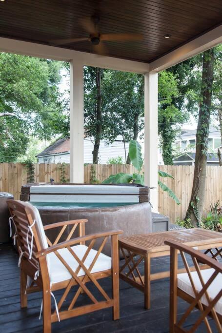 Hotel Refreshing Garden Studio W Hot Tub, Near Forsyth!