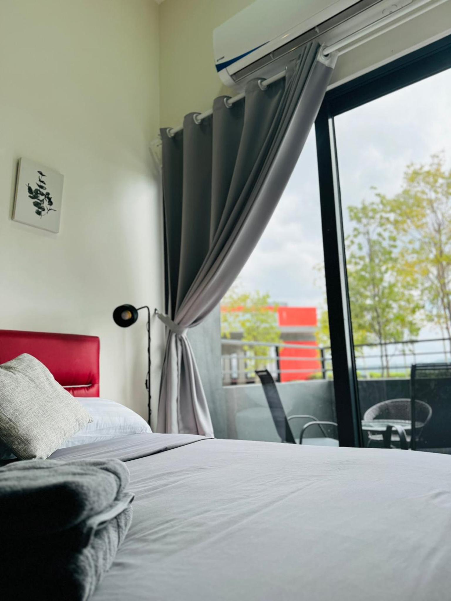 CoreSoho Suite by BKAstaycation KotaWarisan Sepang KLIA Airport, Free Wifi photo 8